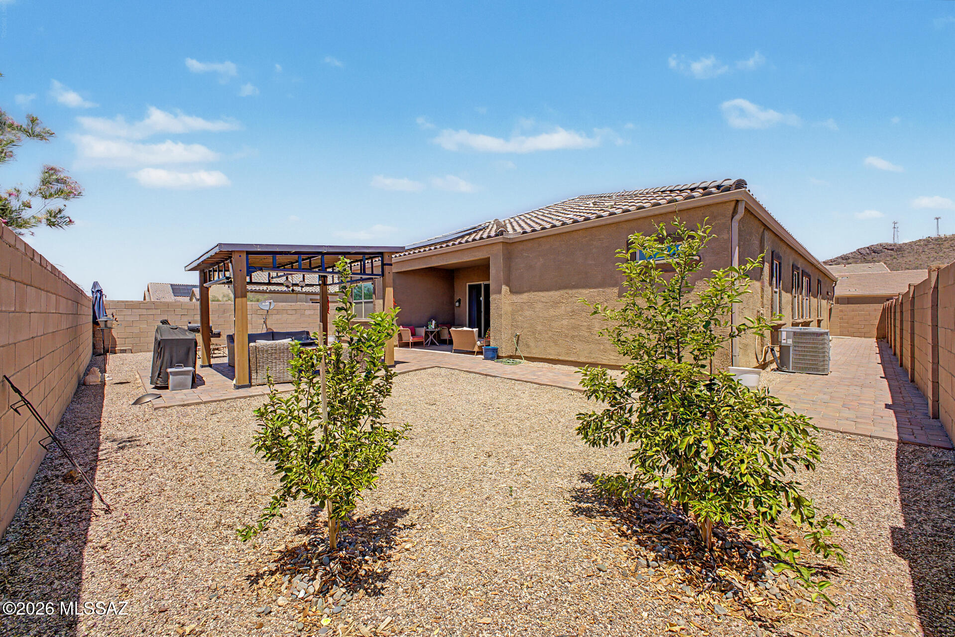 Saguaro Bloom 7B - Residential