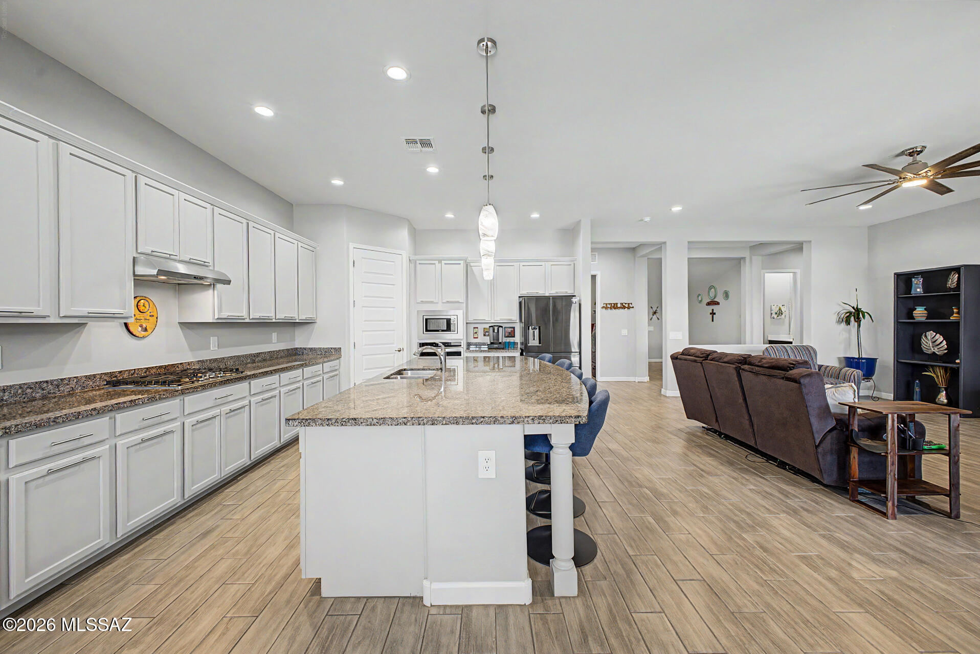 Saguaro Bloom 7B - Residential