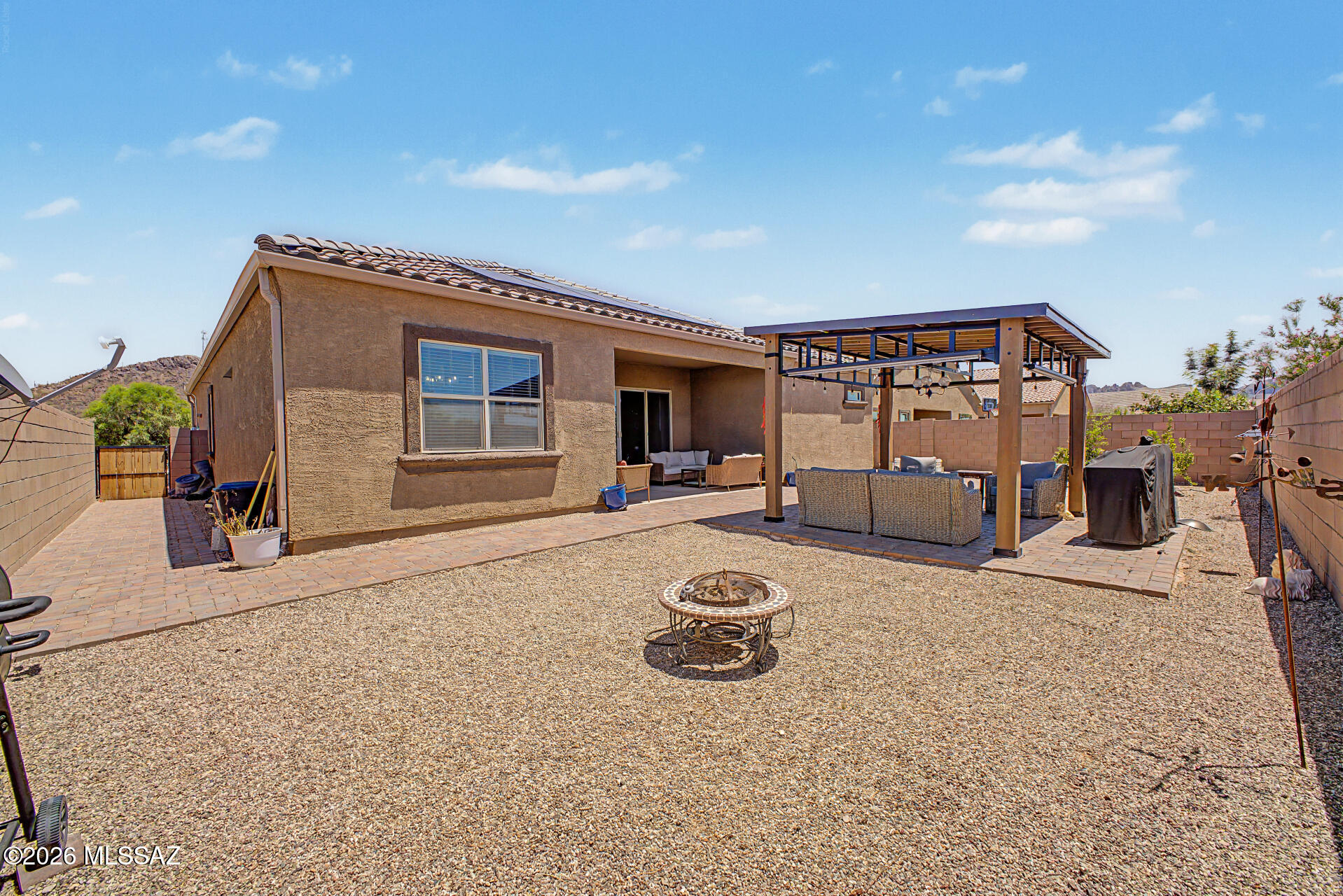 Saguaro Bloom 7B - Residential
