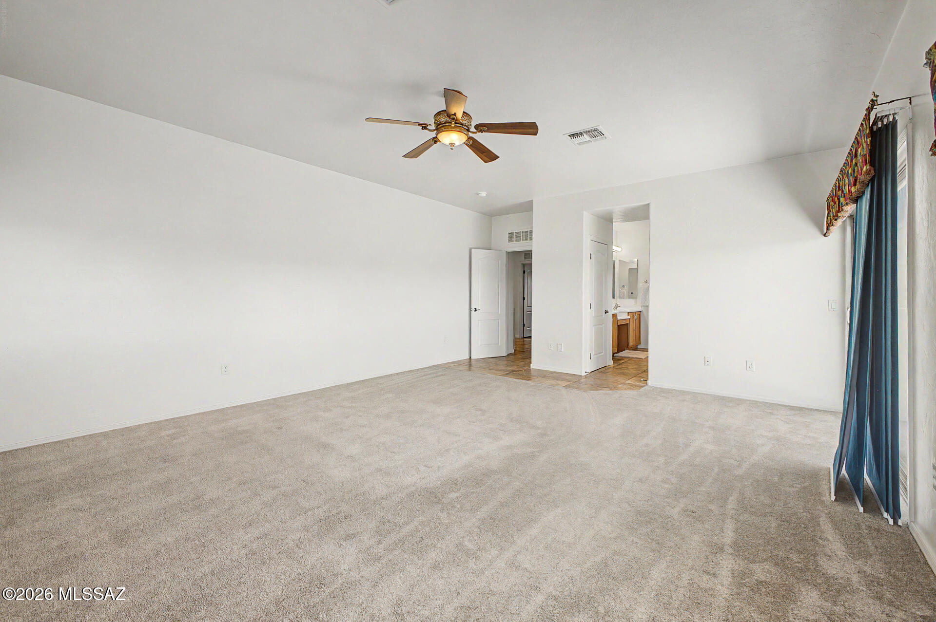 Continental Reserve Blks 17-19 (1-102) - Residential