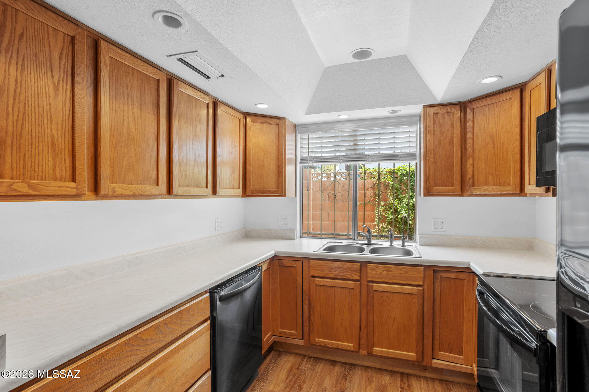 Valle Cereza (1-59) - Residential