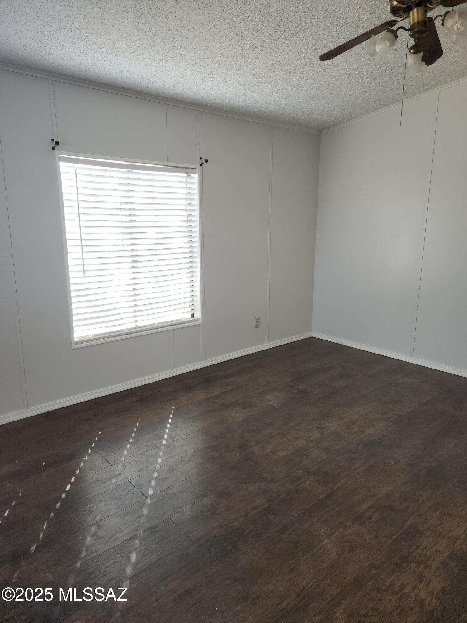 Desert View Est Amd - Residential Lease