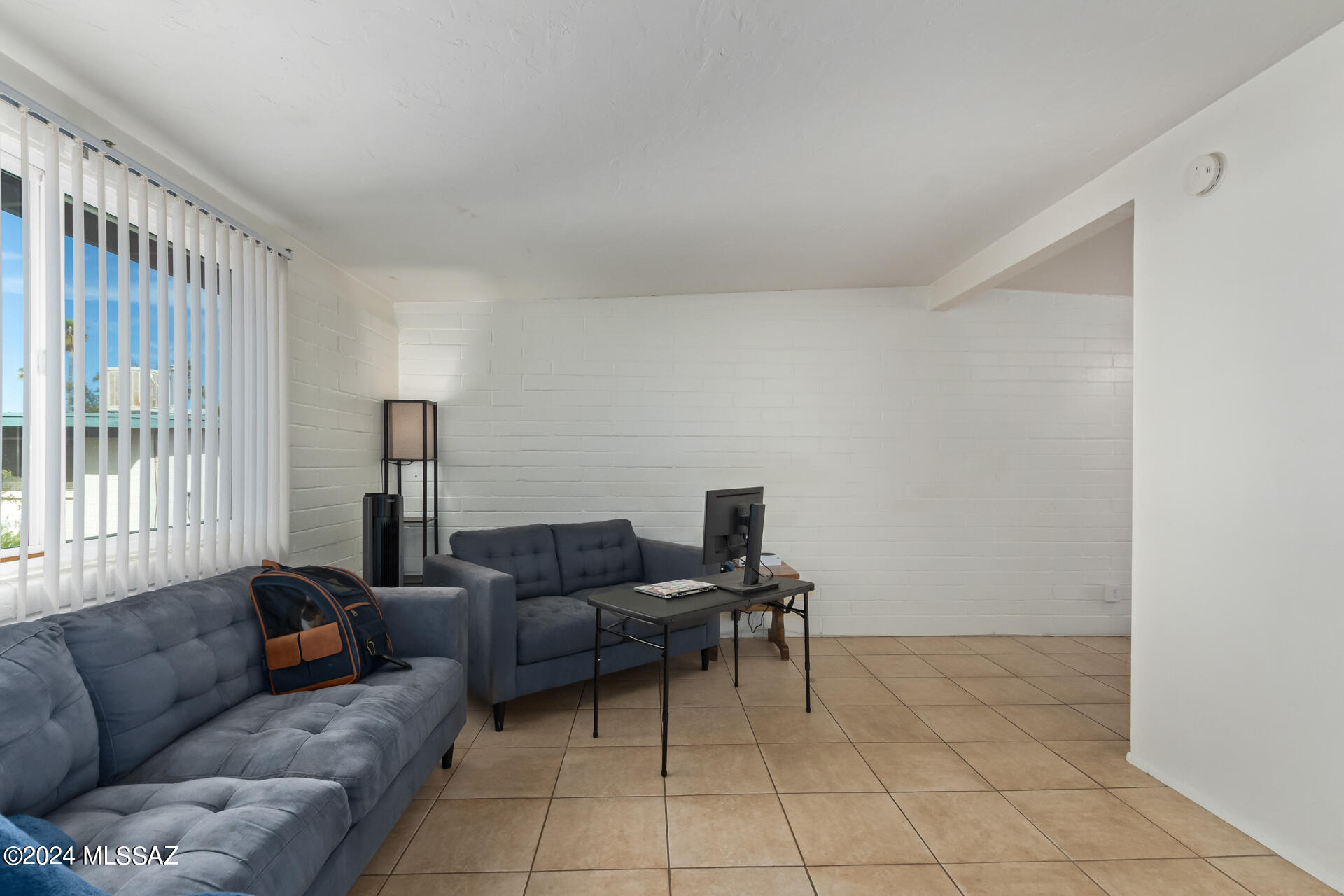 Palm Grove Clusters (186-349, 543) - Residential Lease