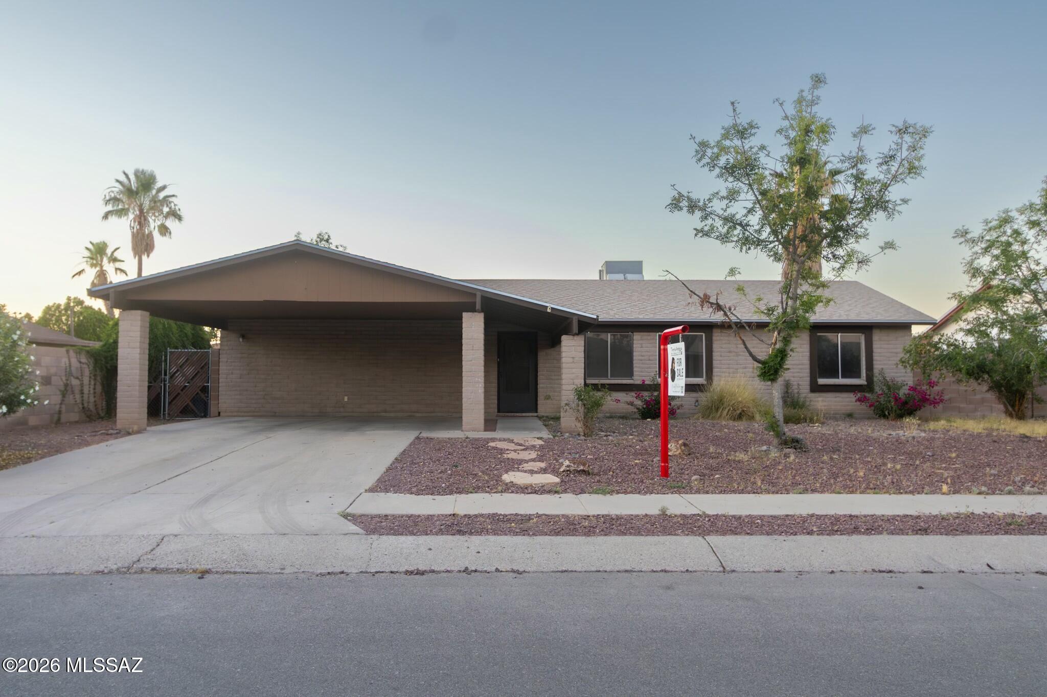 Beautiful 3-bedroom, 2-bath home located in the quiet and well-established Northwest Tucson neighborhood of WildWood Park, a charming community known for its spice-named streets!
This home features a bright and comfortable layout with spacious living areas, making it perfect for anyone looking for both character and convenience. The property is now completely vacant, move-in ready, and very easy to show.
Conveniently located near parks, shopping centers, restaurants, walking paths, Tucson Mall, and easy freeway access, this home offers the perfect balance of comfort and location.
