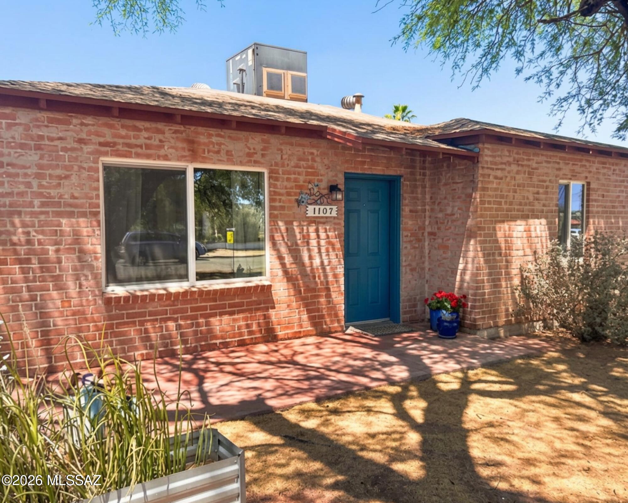 Enjoy central Tucson living just minutes from the Campbell corridor and the University of Arizona. This well-maintained 2-bedroom, 1-bath home features tile flooring throughout, natural light, a comfortable layout, and a spacious enclosed backyard perfect for pets, entertaining, gardening, or relaxing outdoors.

Conveniently located near local restaurants, coffee shops, shopping, parks, and both public and university transit routes. Gated yard access and R2 zoning provide added flexibility and functionality.

A great opportunity to enjoy comfort, convenience, and central Tucson living in a highly connected location.