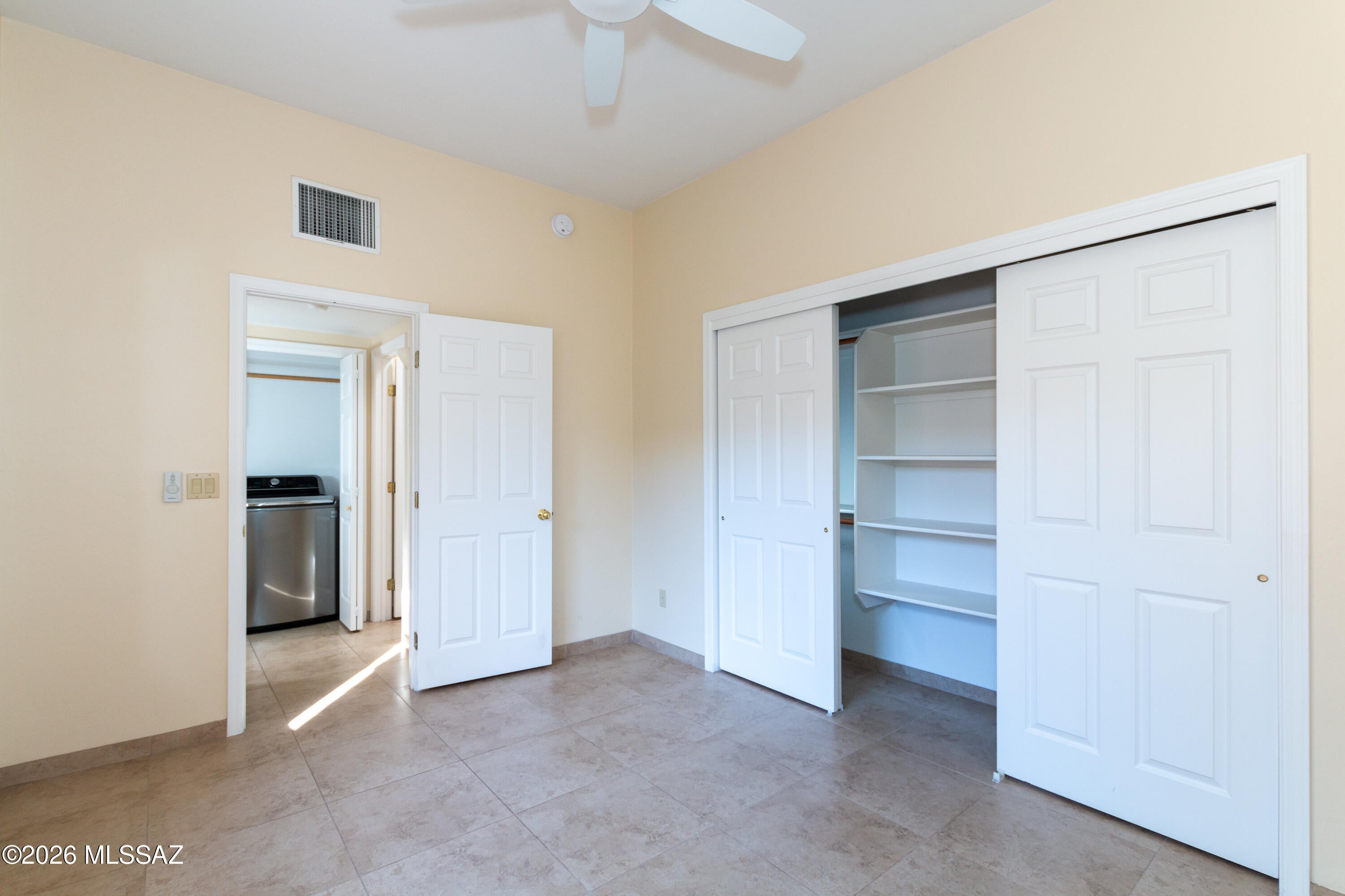 Valle Del Oro Townhomes (1-90) - Residential