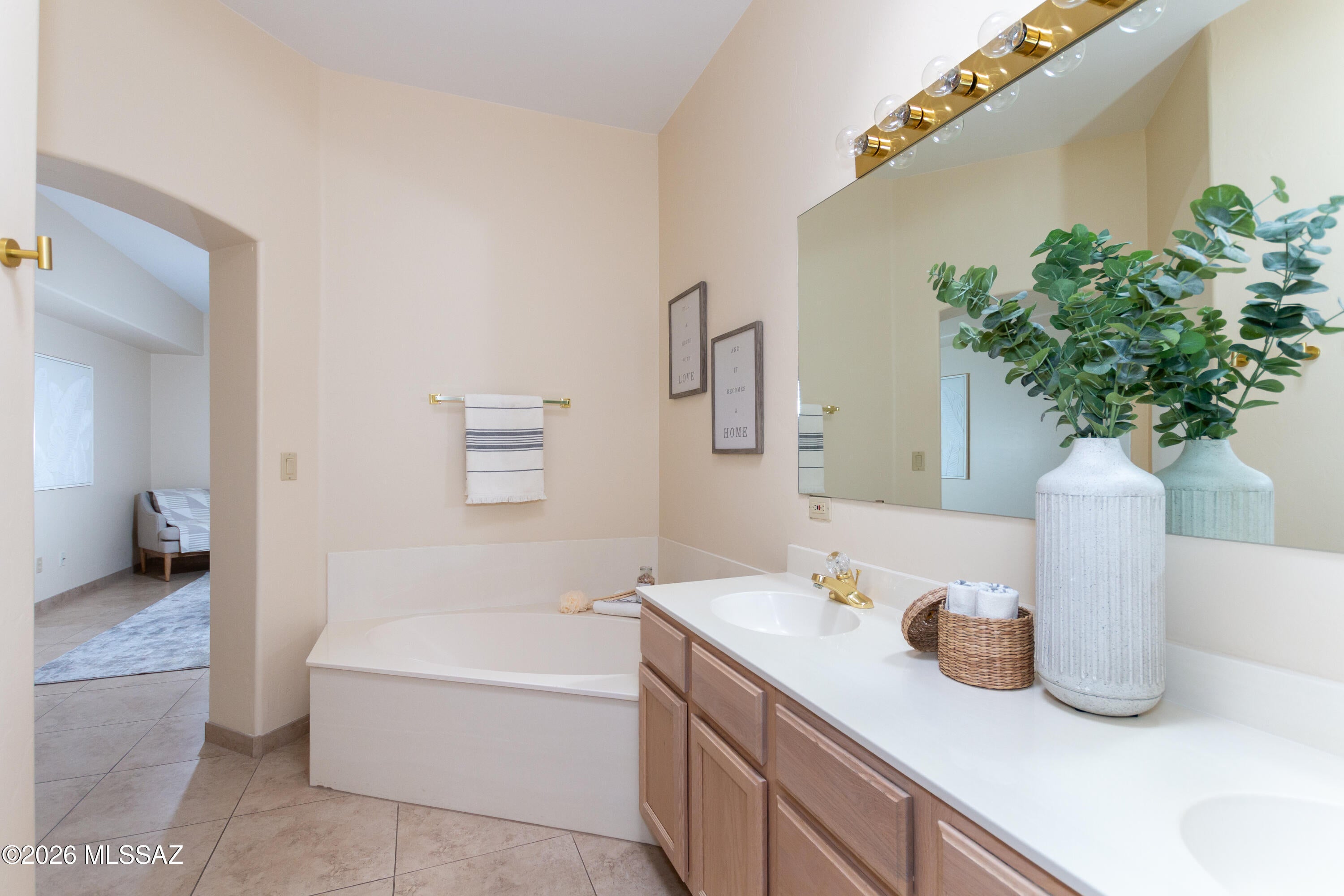 Valle Del Oro Townhomes (1-90) - Residential