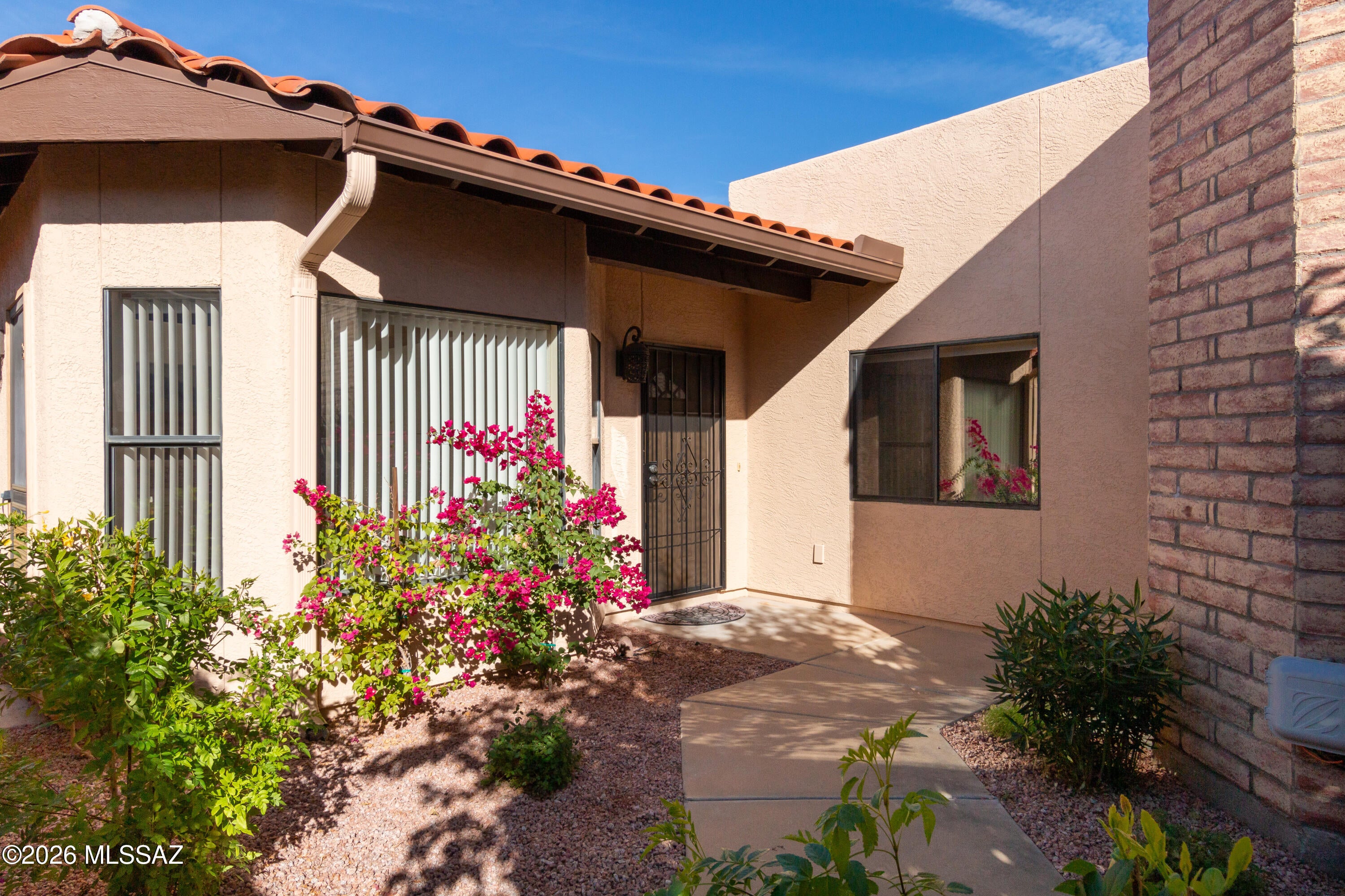 Valle Del Oro Townhomes (1-90) - Residential