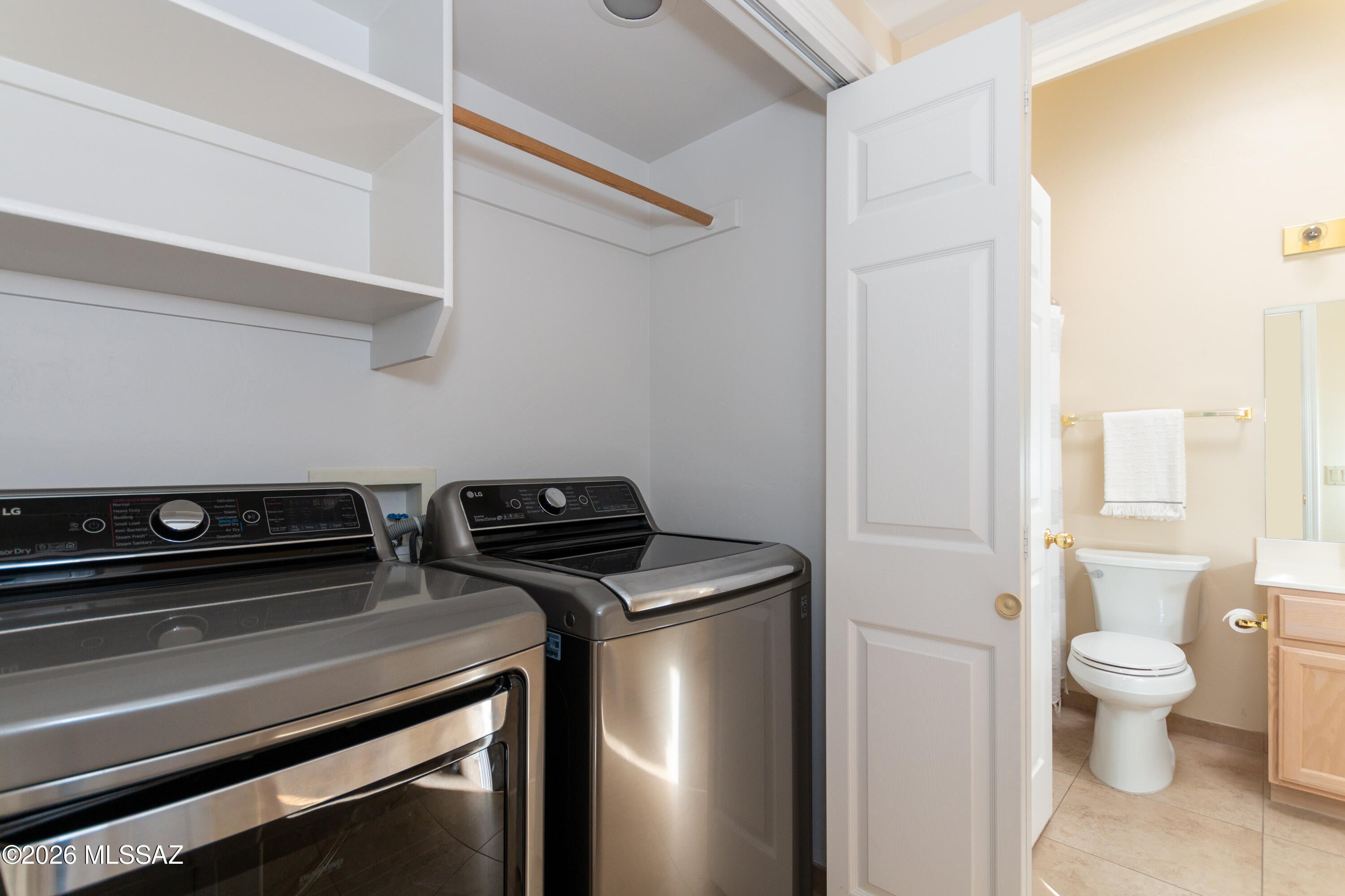 Valle Del Oro Townhomes (1-90) - Residential