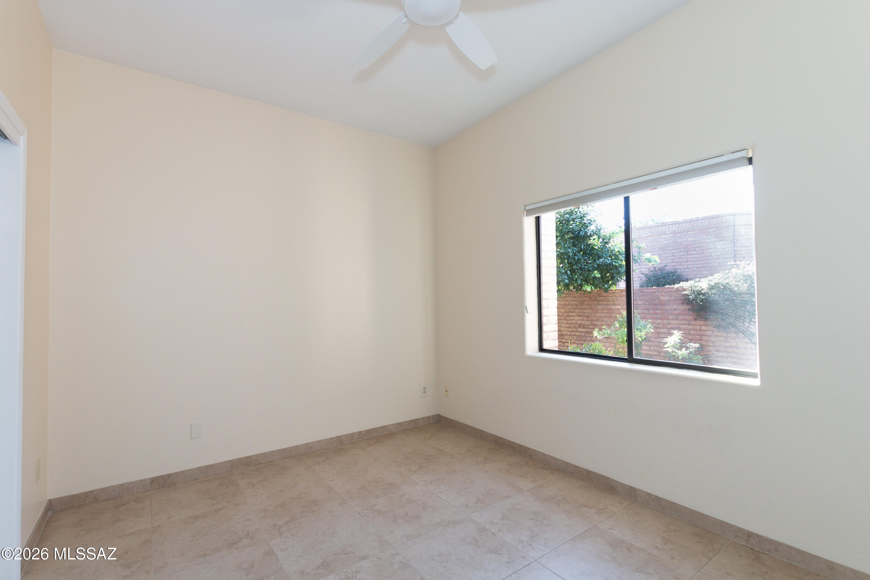 Valle Del Oro Townhomes (1-90) - Residential