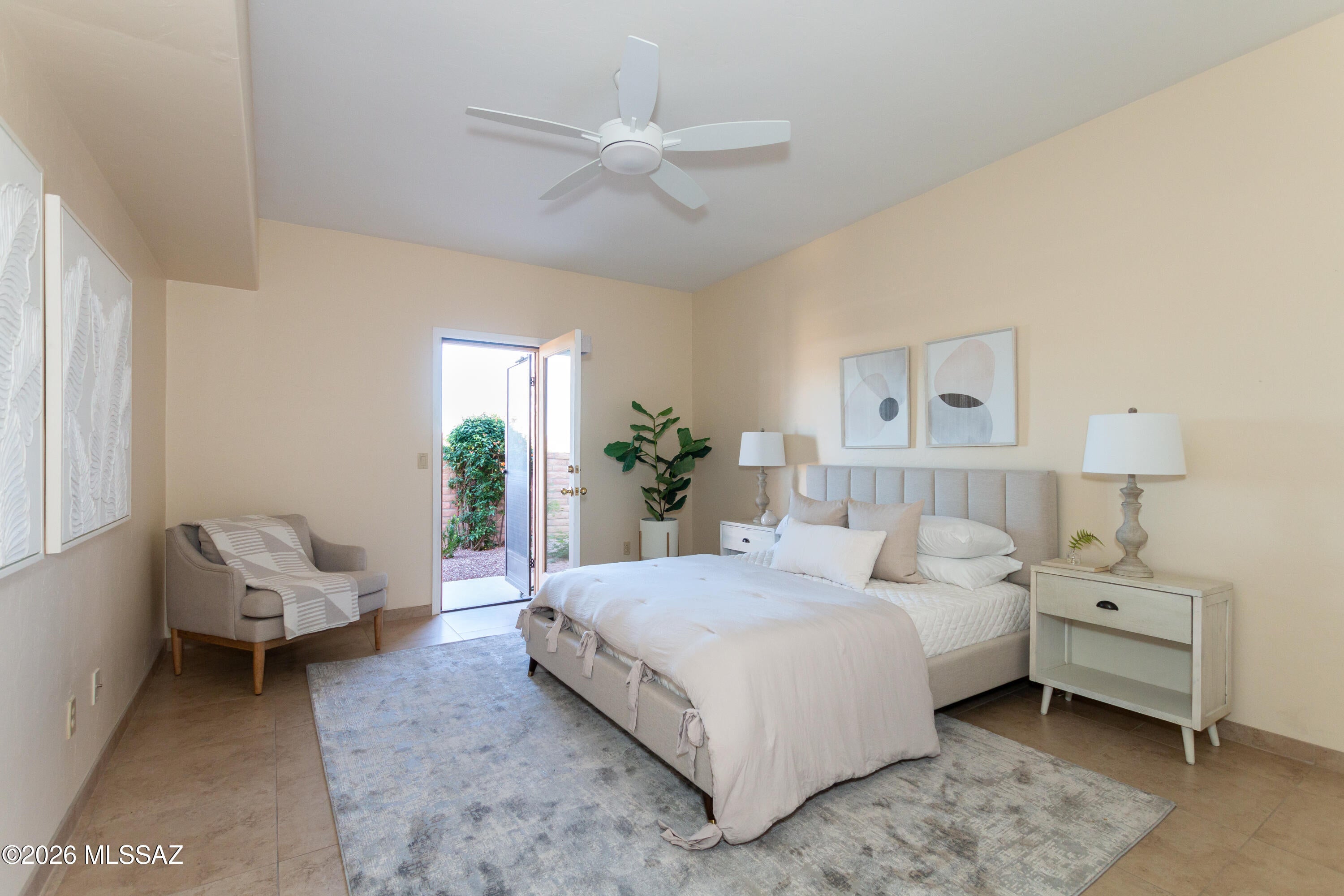 Valle Del Oro Townhomes (1-90) - Residential