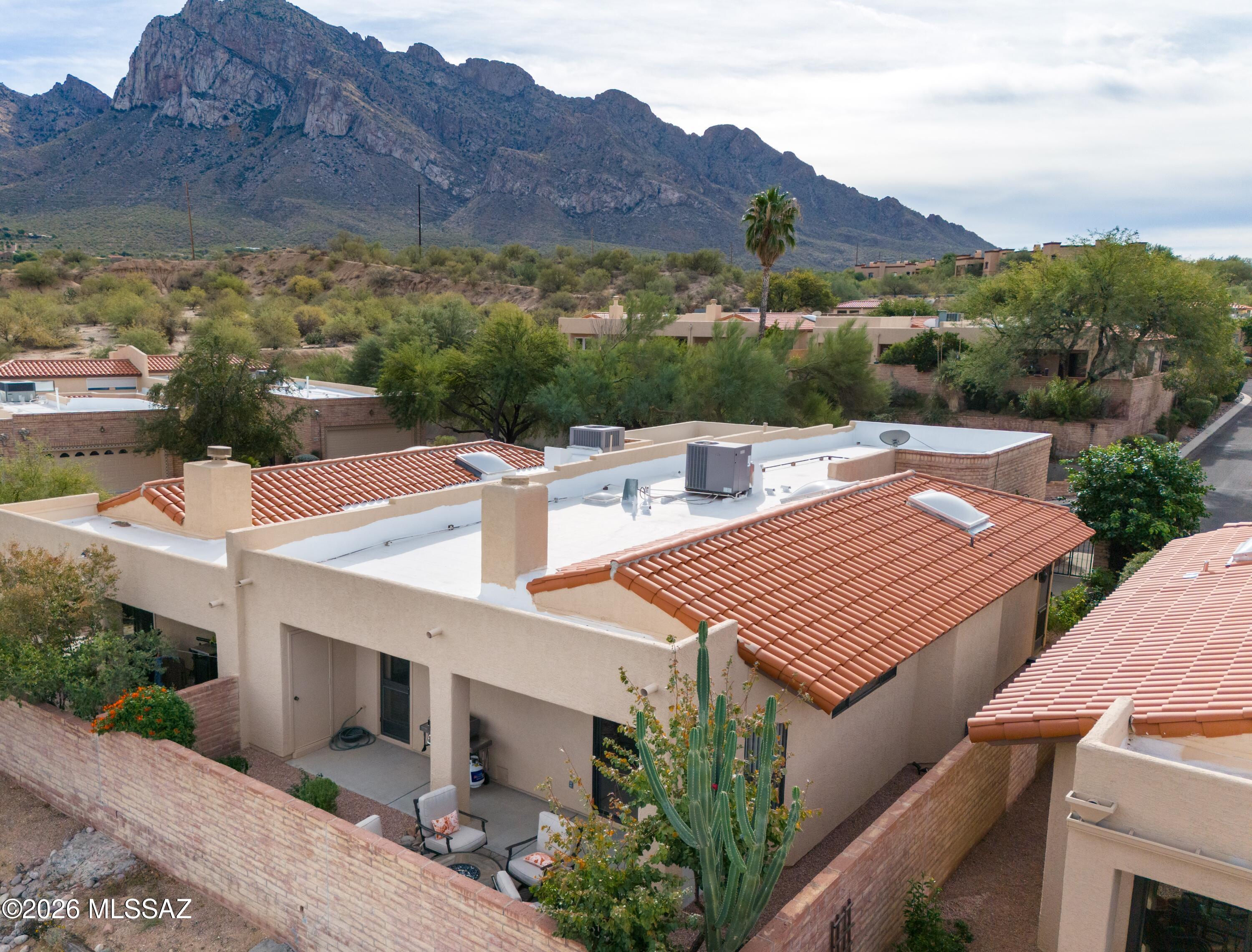Valle Del Oro Townhomes (1-90) - Residential