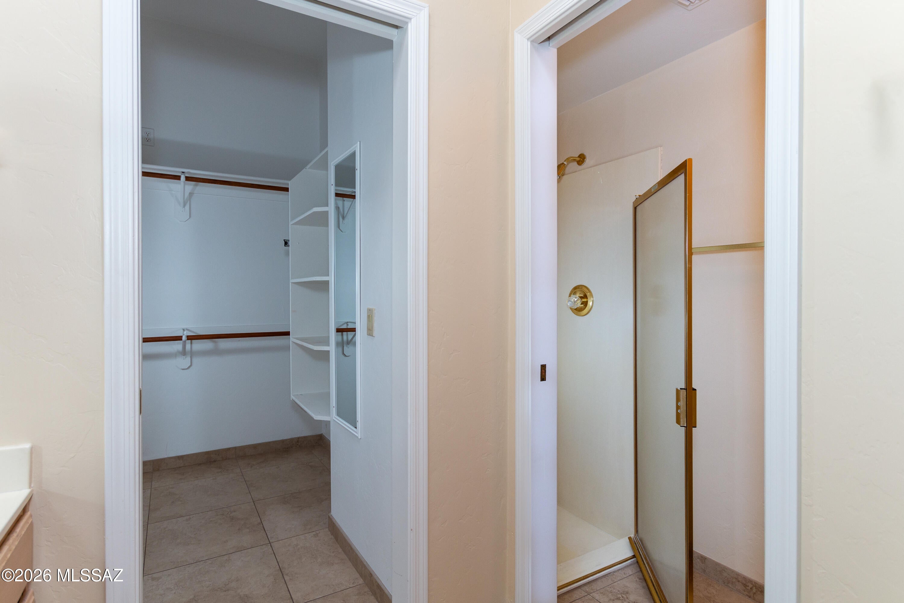 Valle Del Oro Townhomes (1-90) - Residential