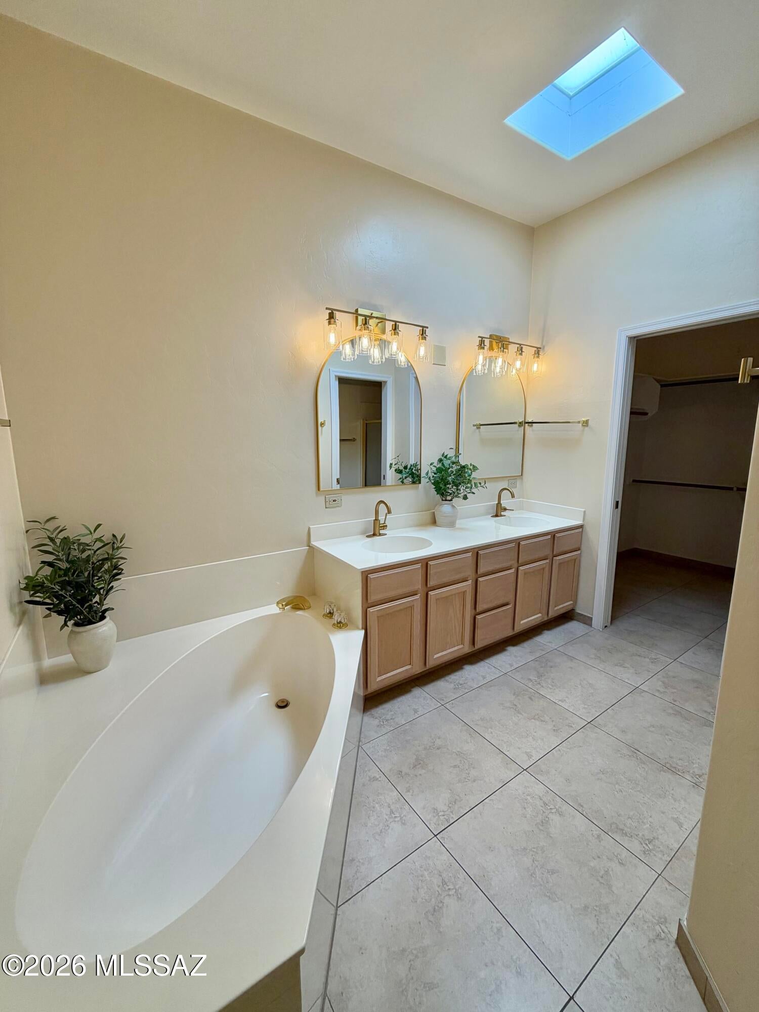 Valle Del Oro Townhomes (1-90) - Residential