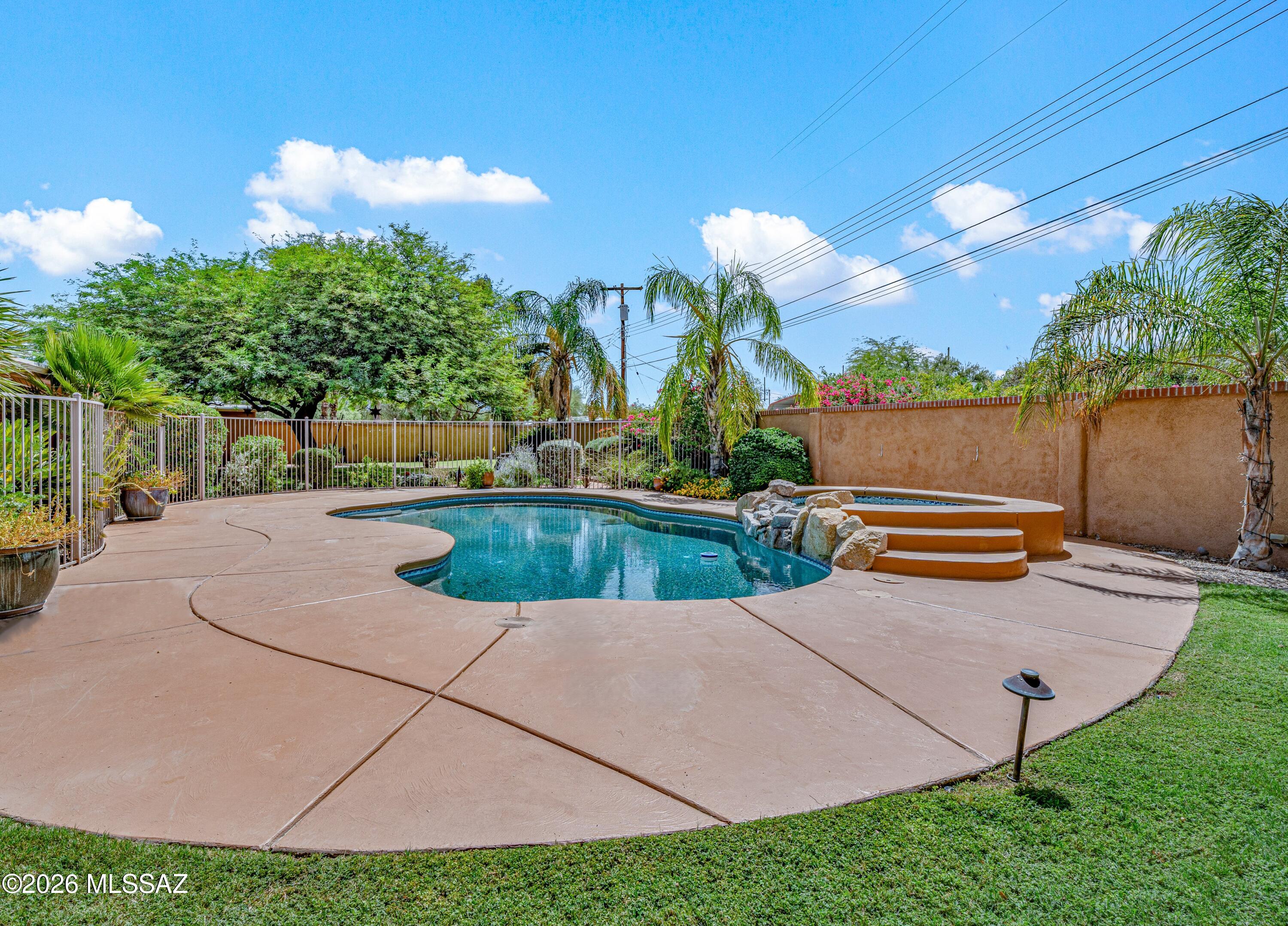 El Conquistador Estates - Residential