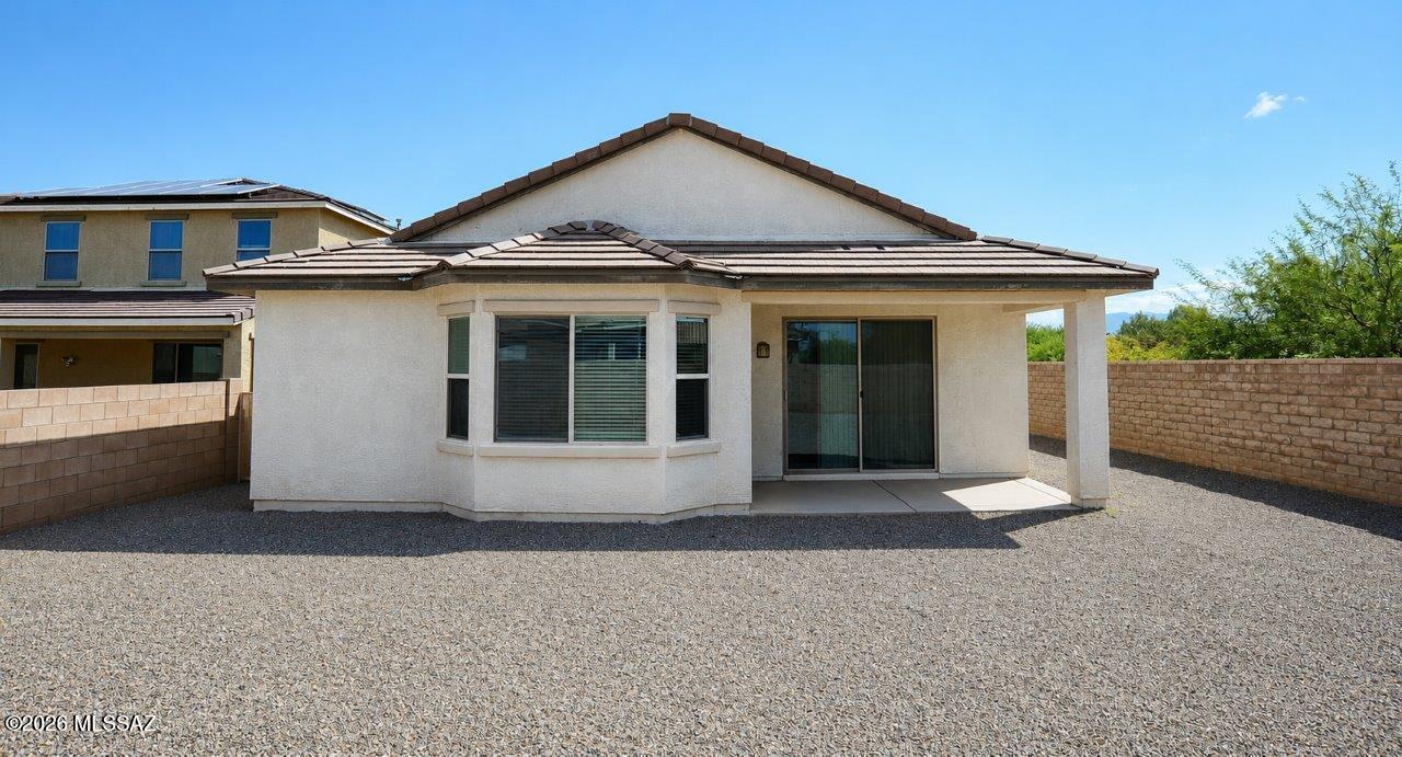 La Estancia De Tucson (1-330) - Residential Lease