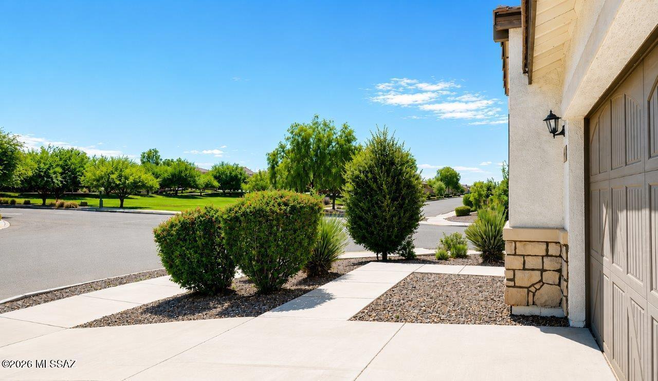 La Estancia De Tucson (1-330) - Residential Lease