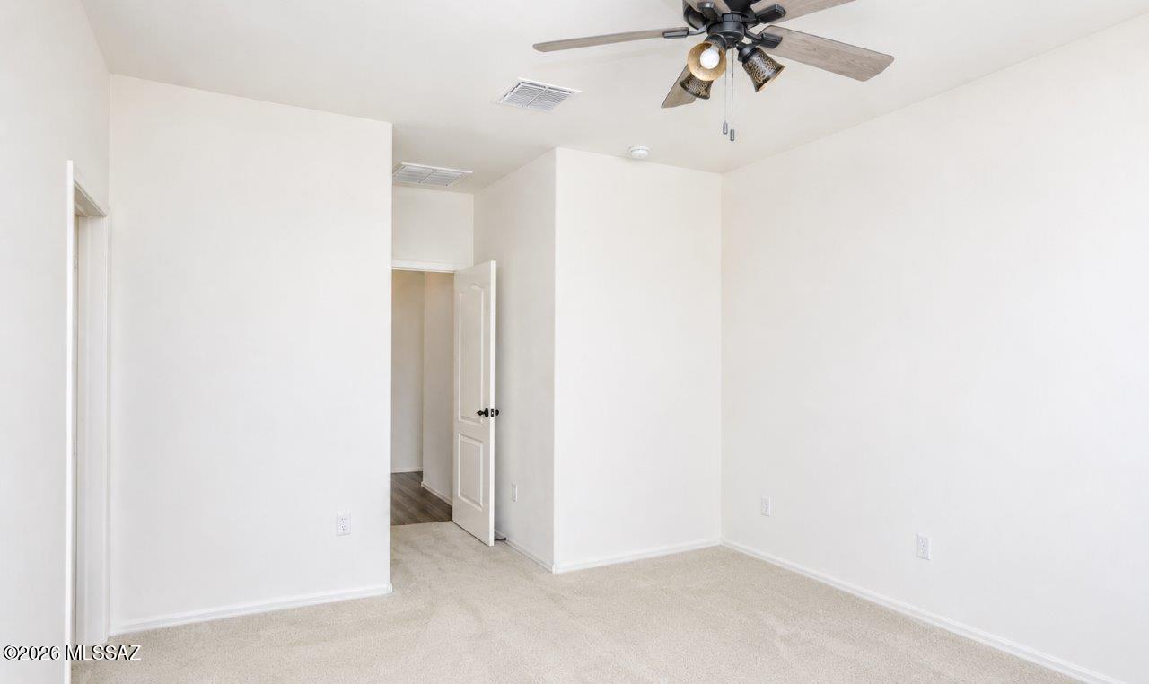 La Estancia De Tucson (1-330) - Residential Lease