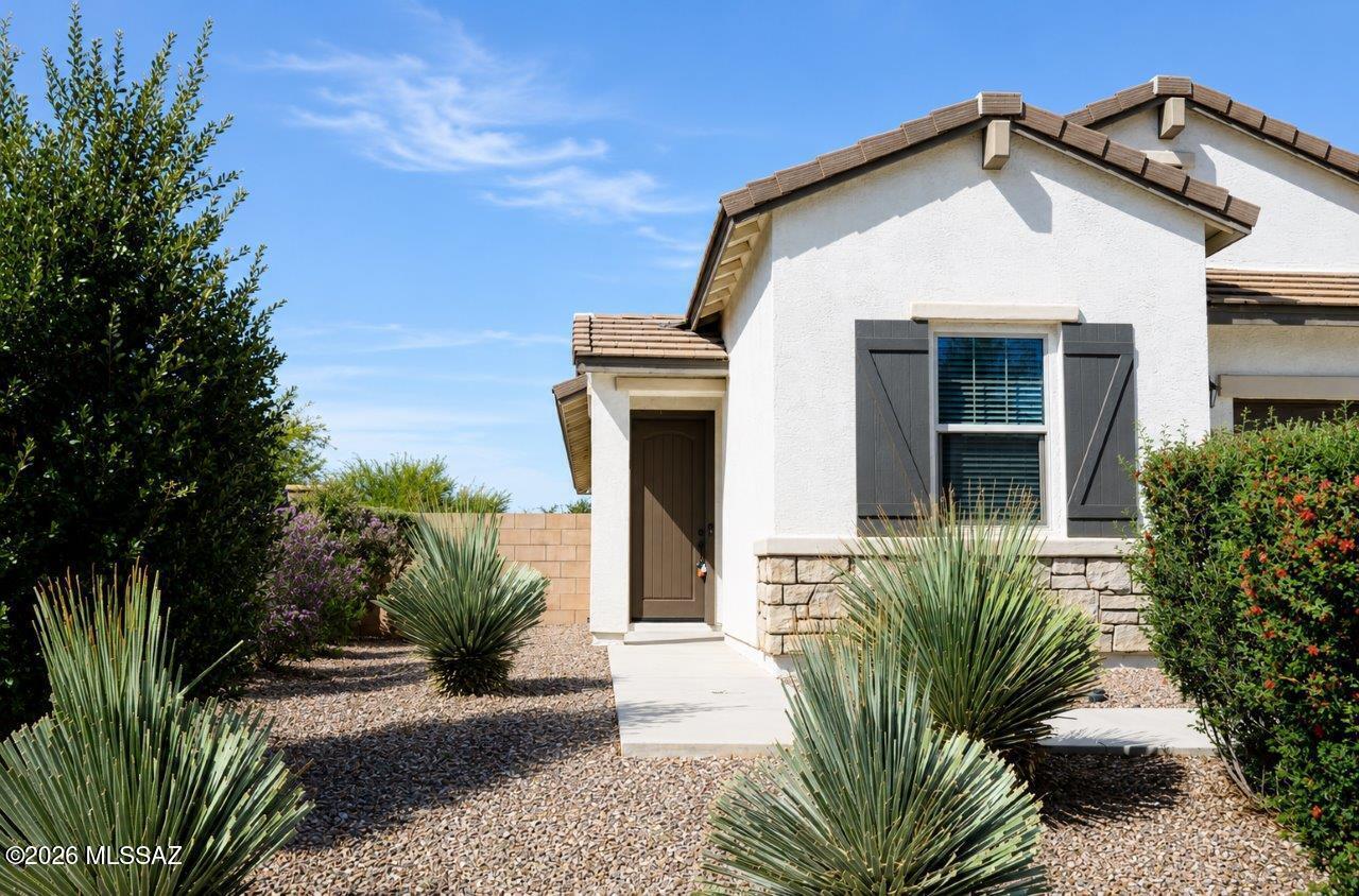 La Estancia De Tucson (1-330) - Residential Lease