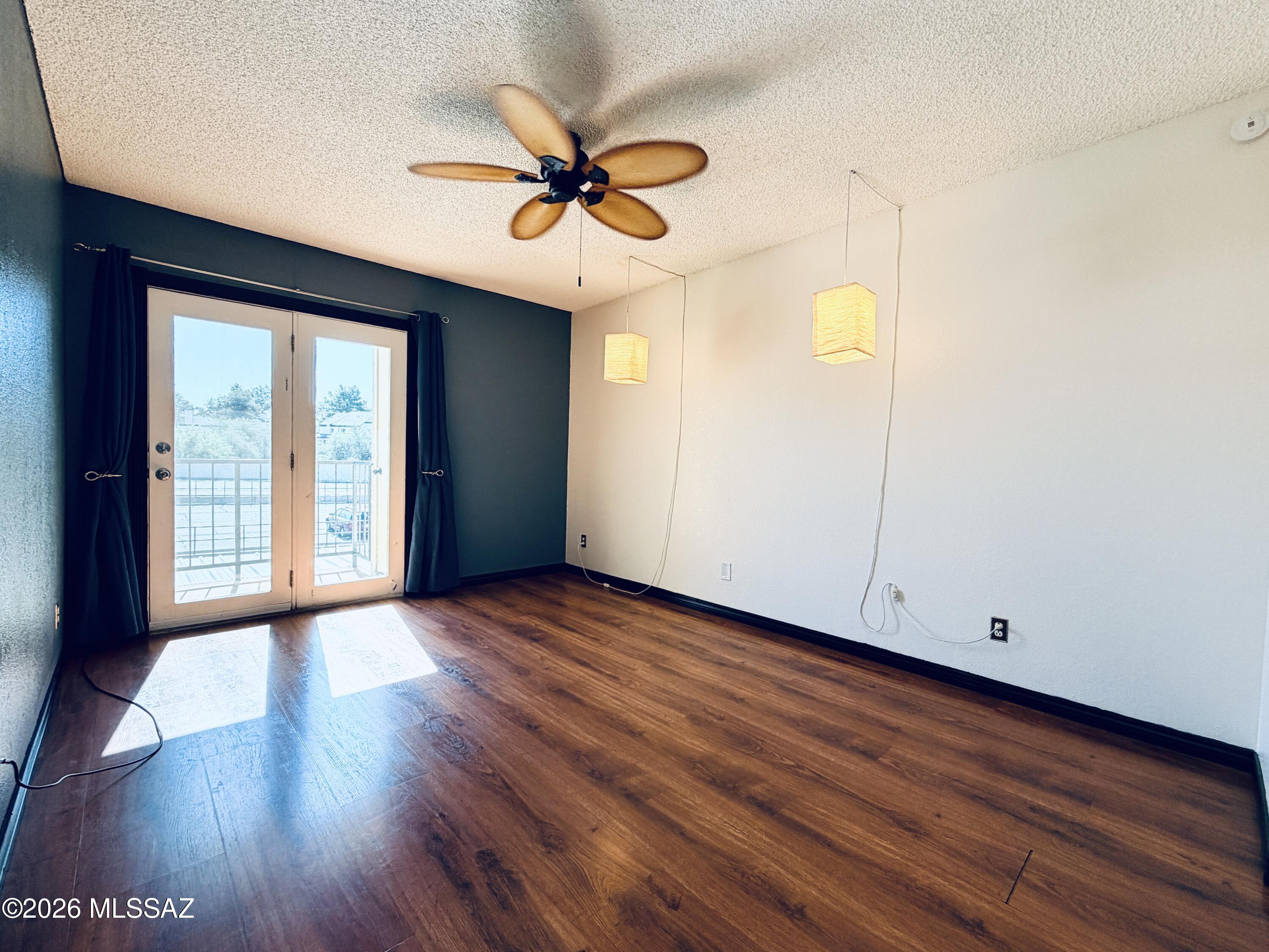 Twelve Hundred River Rd Condos - Residential Lease