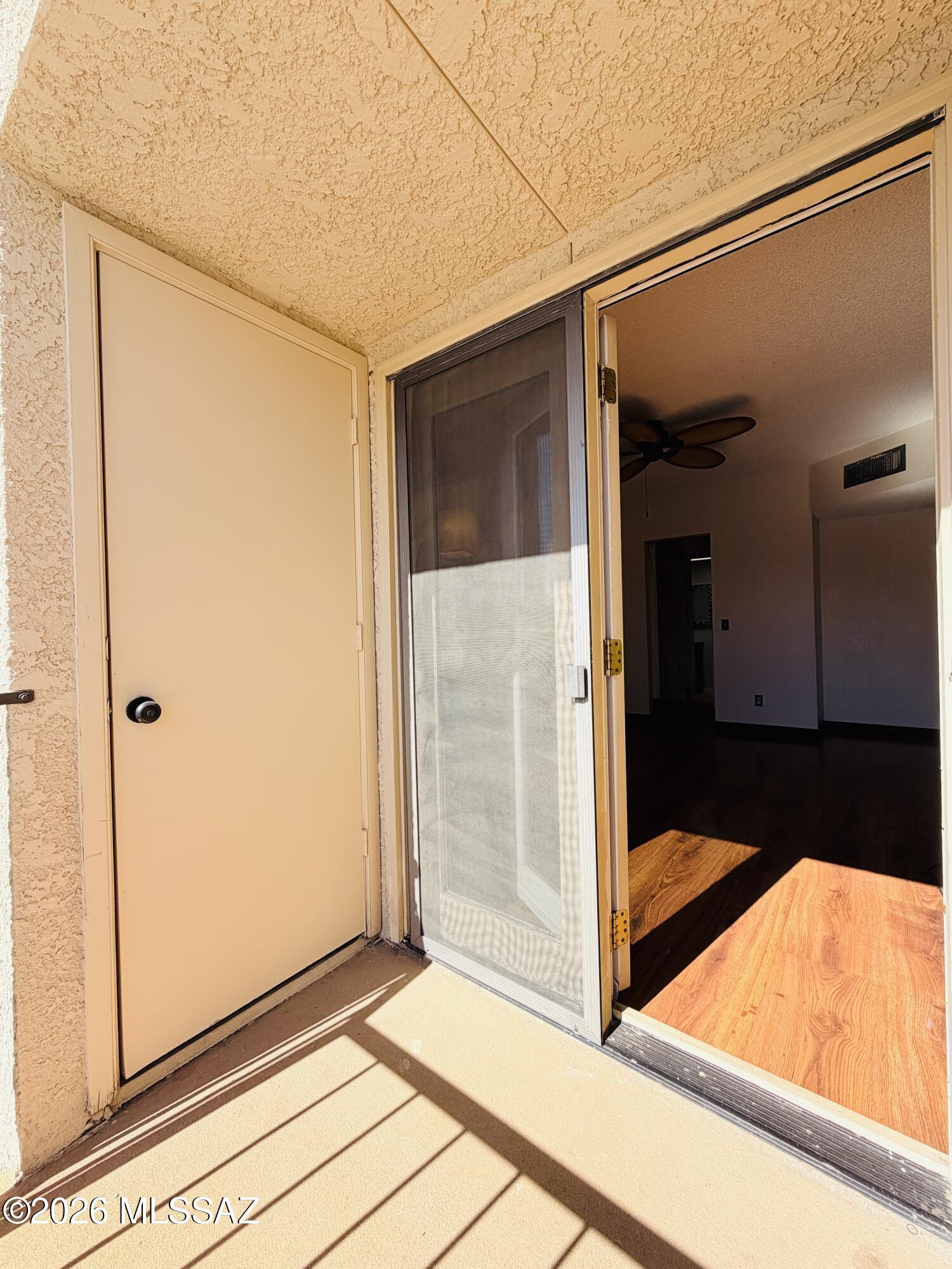 Twelve Hundred River Rd Condos - Residential Lease