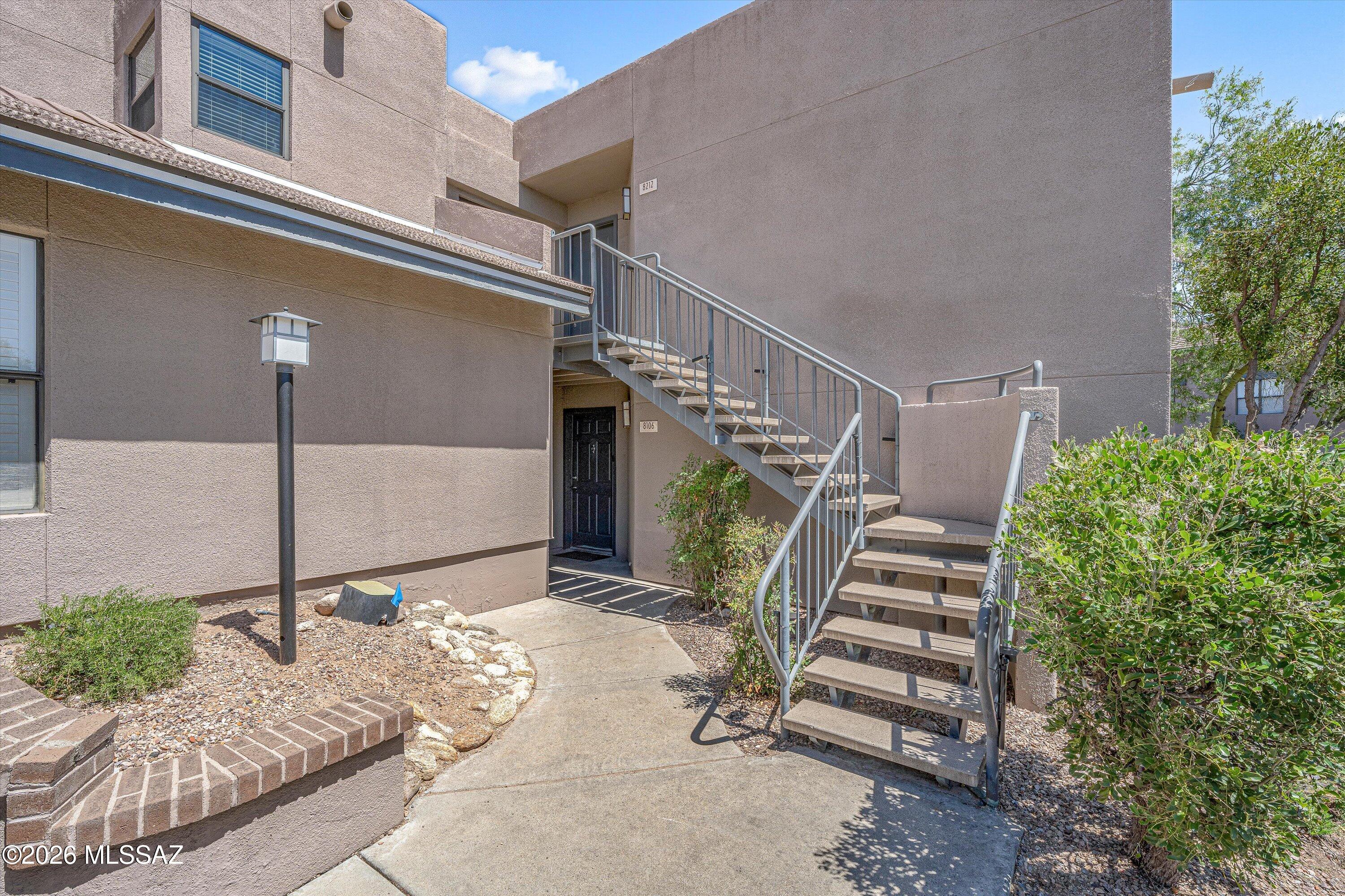 This beautifully updated contemporary first-floor corner unit at the prestigious Greens at Ventana Canyon is a rare find, spacious, light-filled, and move-in ready. The three-bedroom corner layout captures natural light from every angle, while your private covered patio frames breathtaking Santa Catalina Mountain views that never get old. 

Community amenities include: 3 community pools, fitness center, walking trails, 2 heated spas and a lending library.


Short-term rentals are permitted a rare and highly valuable advantage in this community.

HOA monthly dues include: Fire Protection, Refuse Collection, Security Patrol/Guard, Exterior Pest & Termite Control, Common Area Maintenance, Building Exterior, Sewer, Roof, Front Yard and Streets.