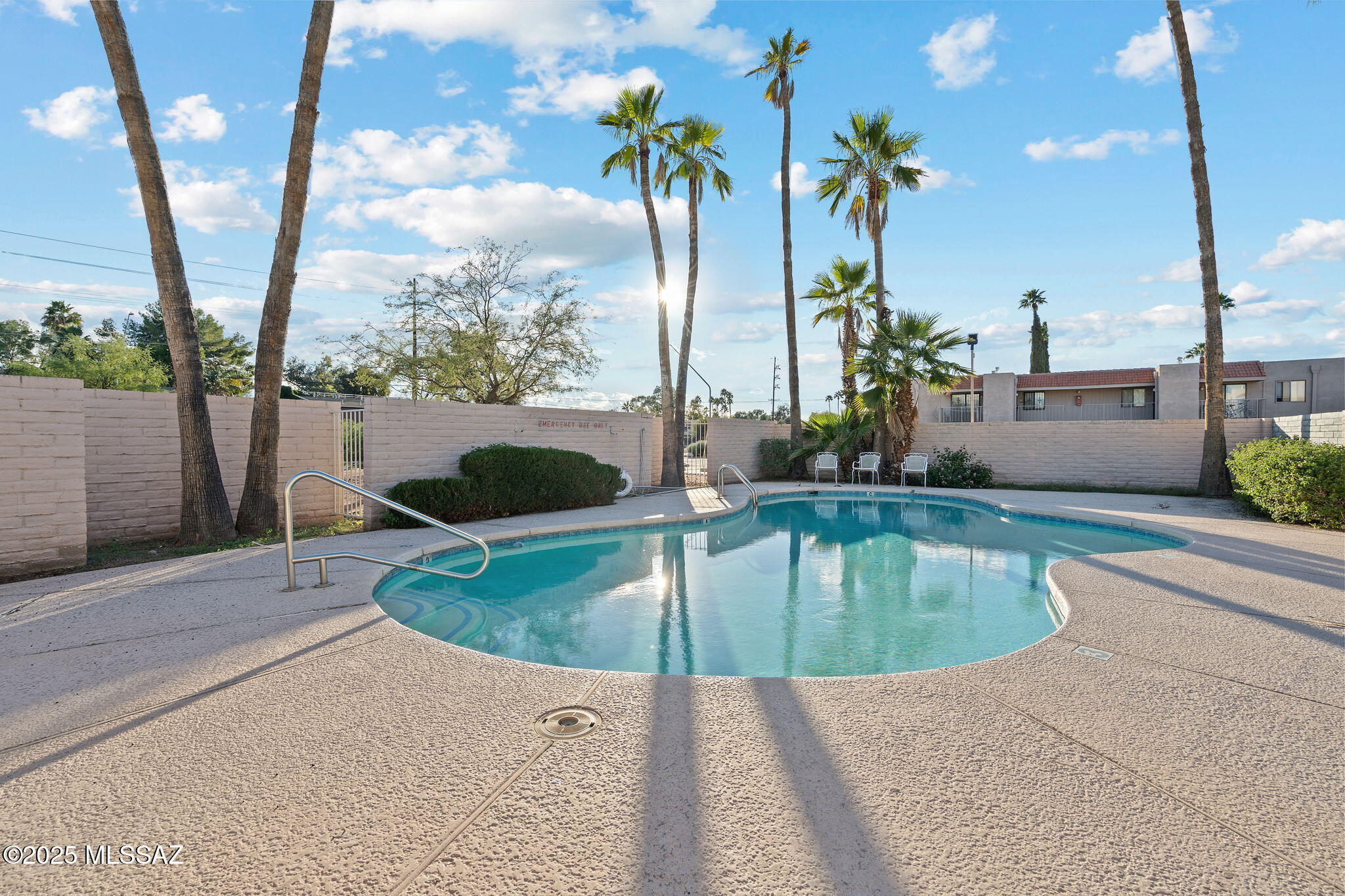 Golf Links East Condos (1-48) - Residential