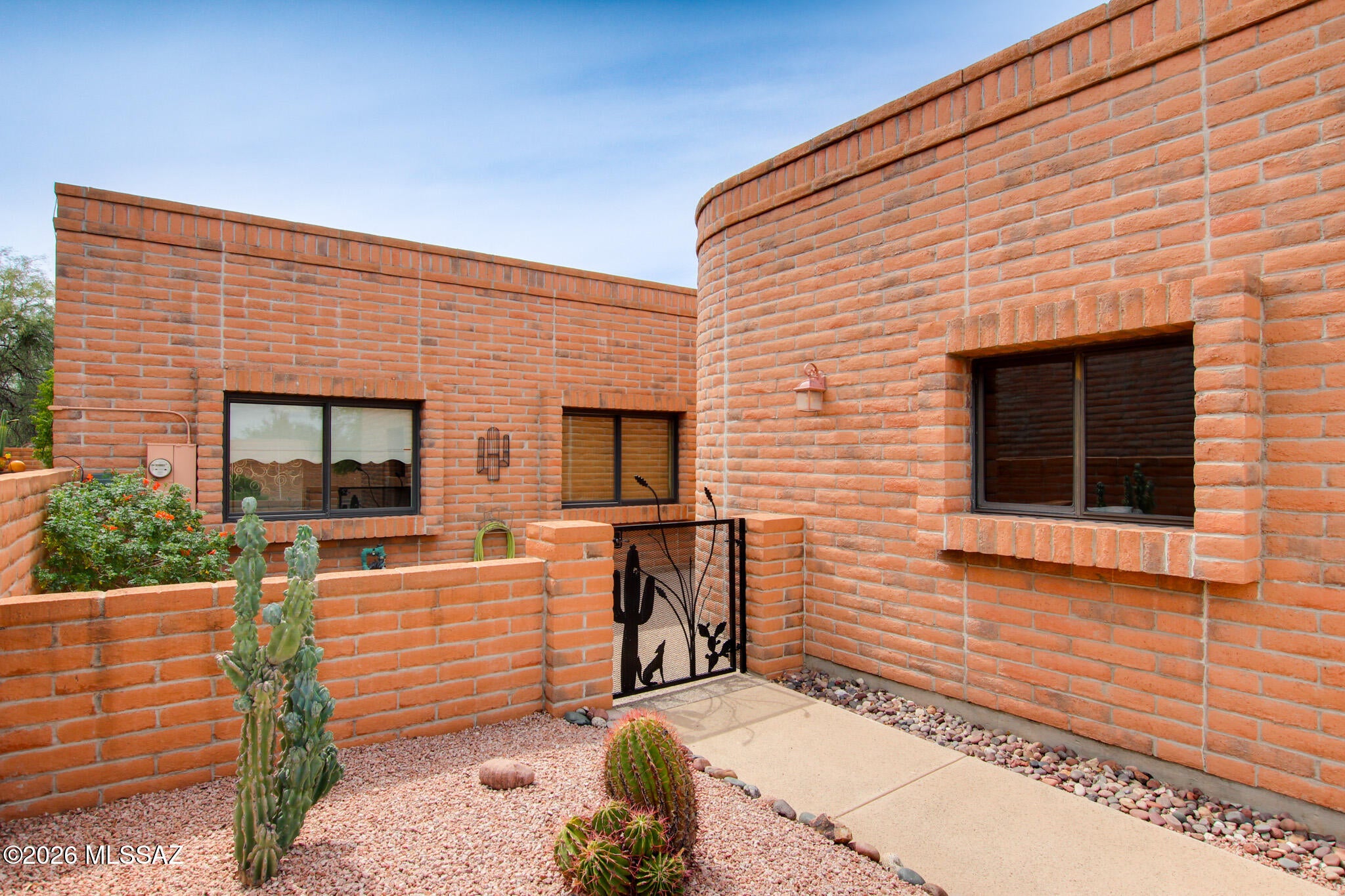 La Cholla Hills(1-313) - Residential