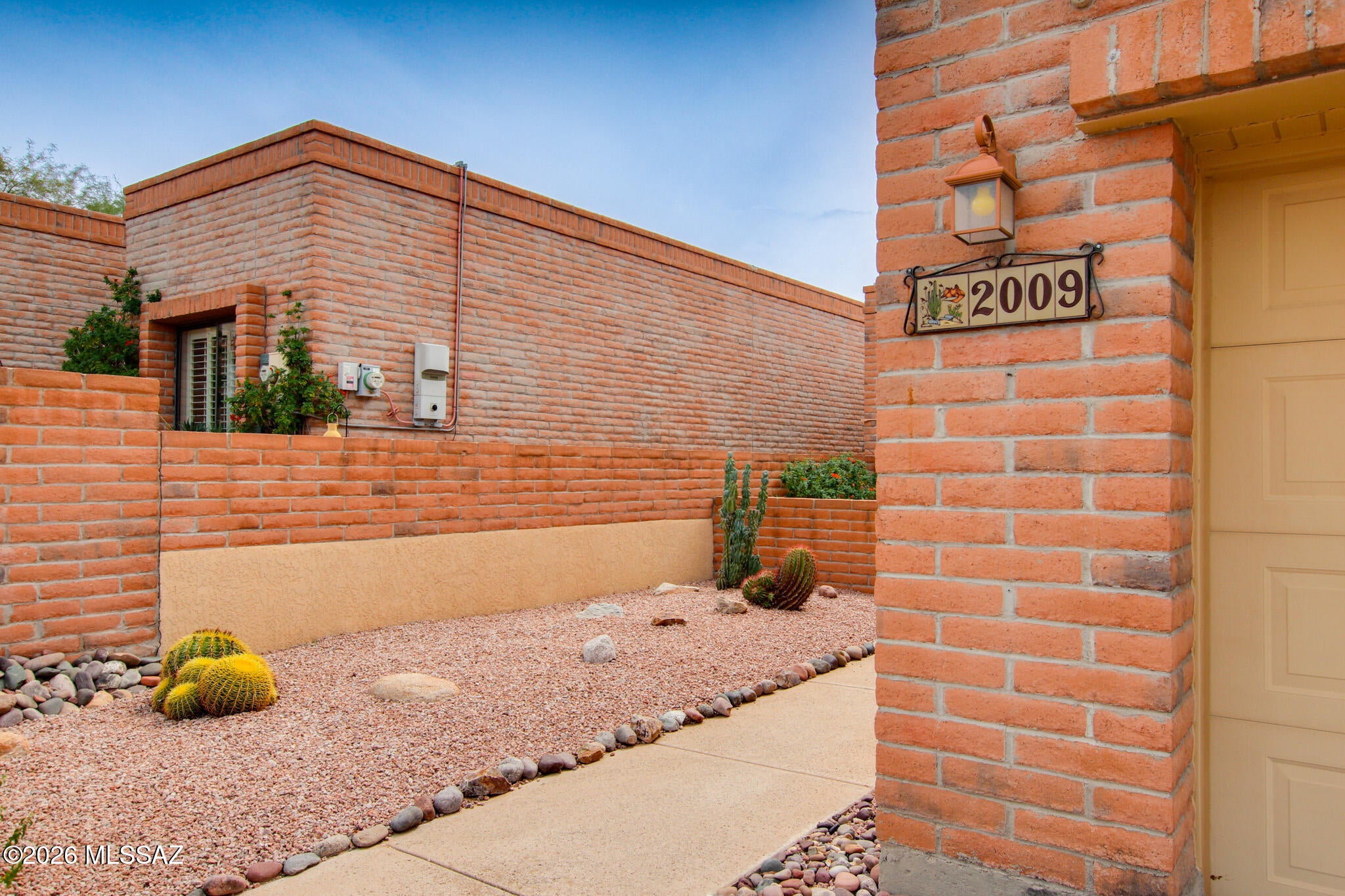La Cholla Hills(1-313) - Residential
