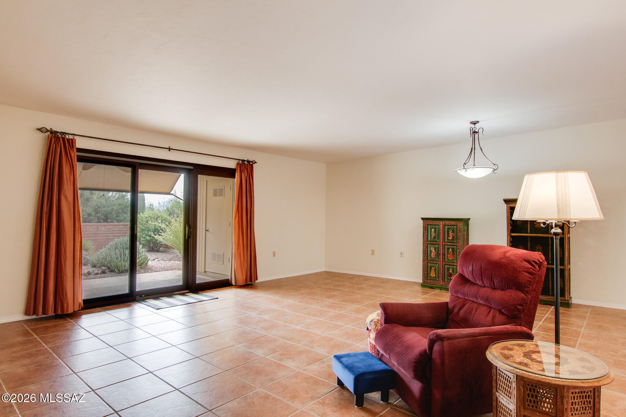 La Cholla Hills(1-313) - Residential
