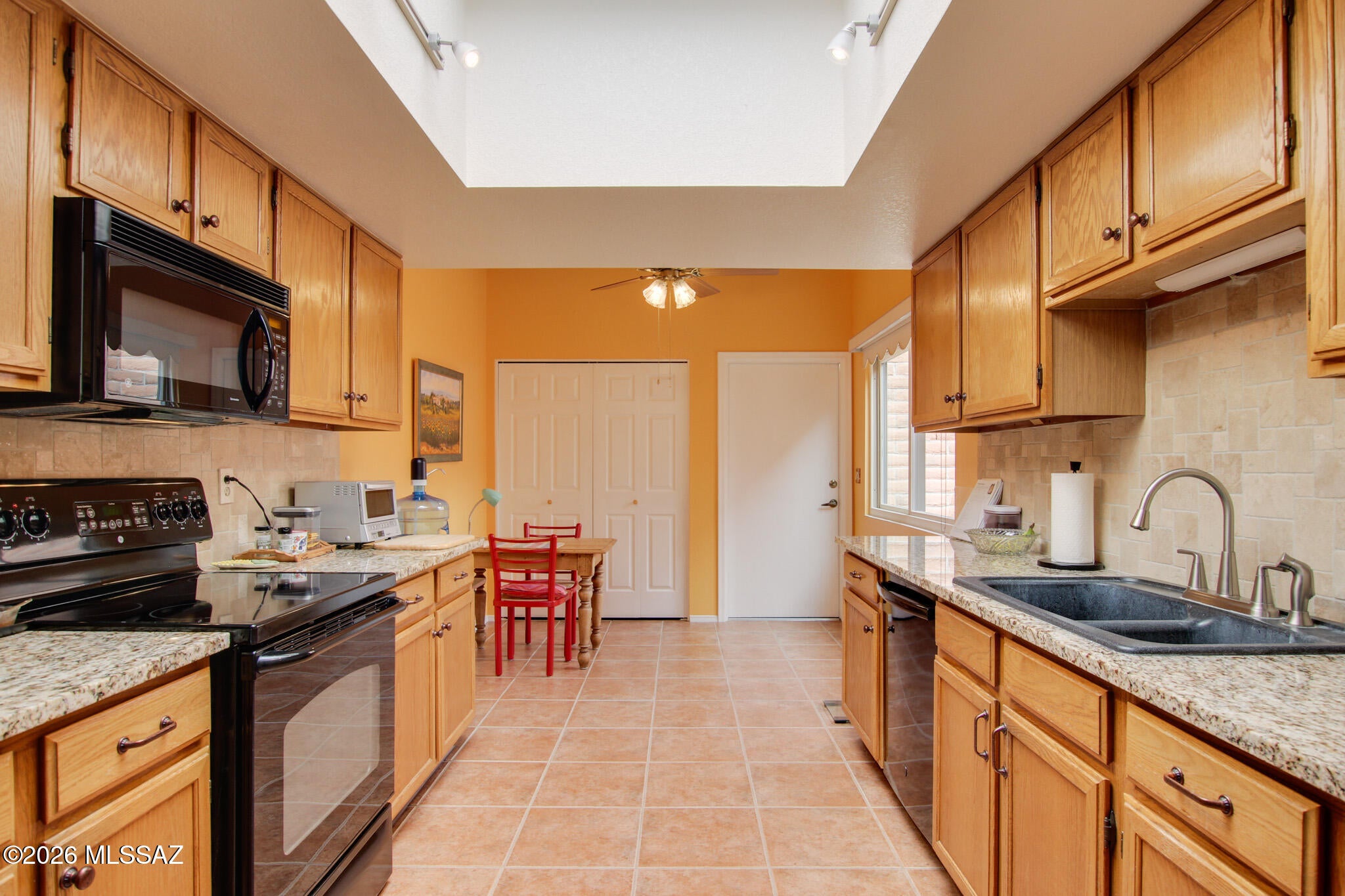 La Cholla Hills(1-313) - Residential