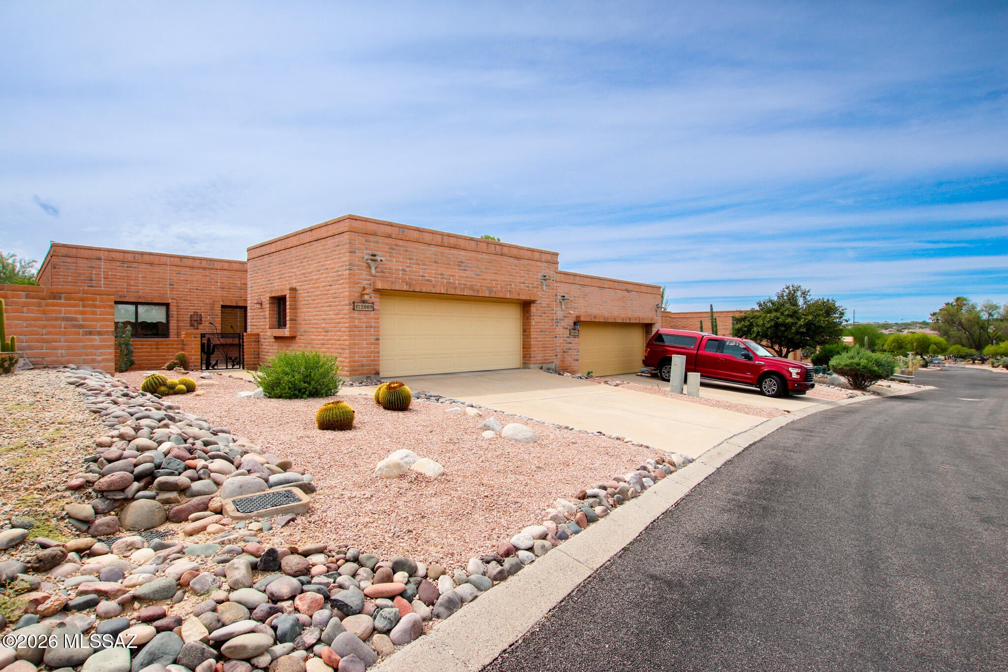 La Cholla Hills(1-313) - Residential