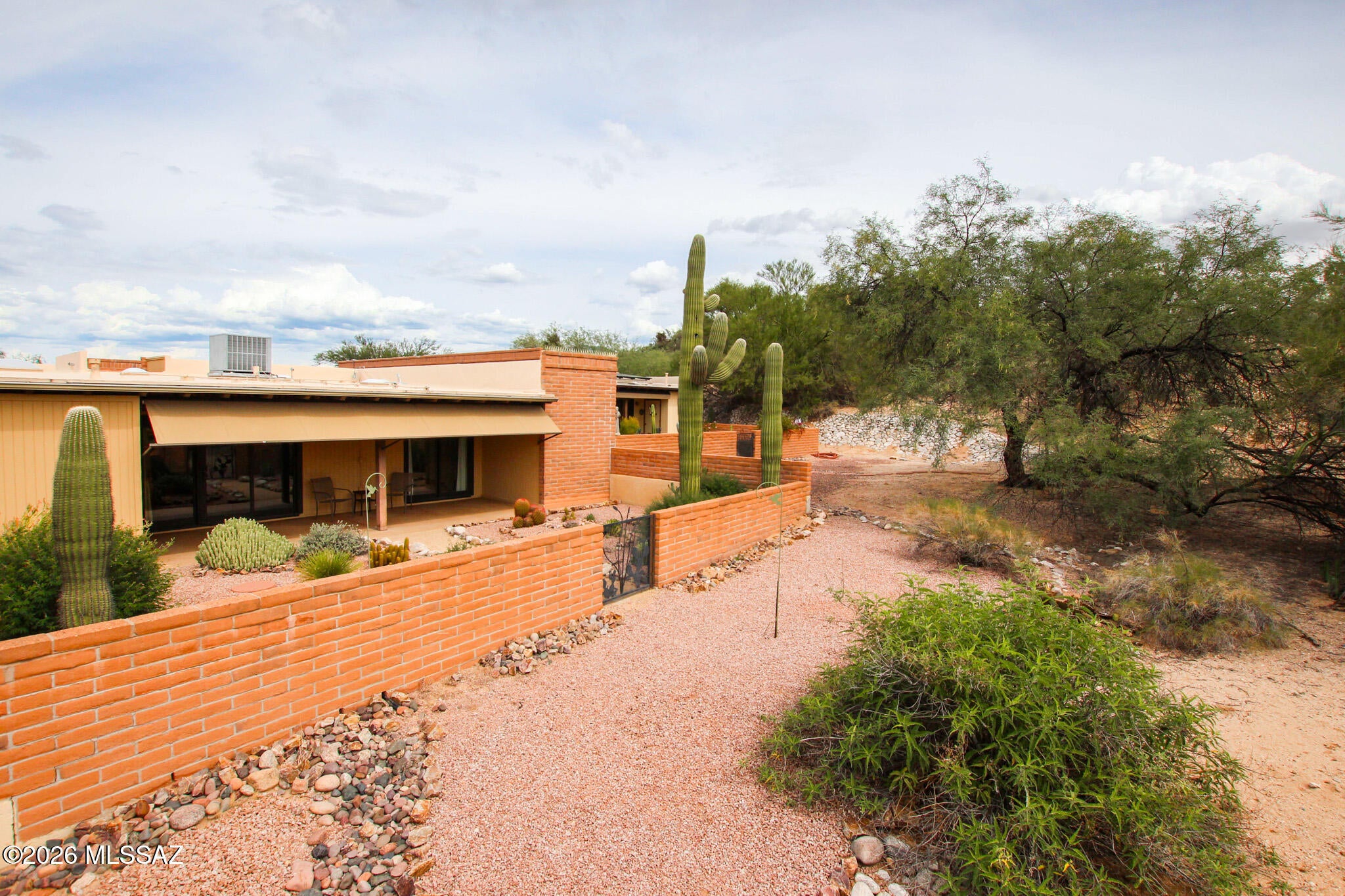 La Cholla Hills(1-313) - Residential