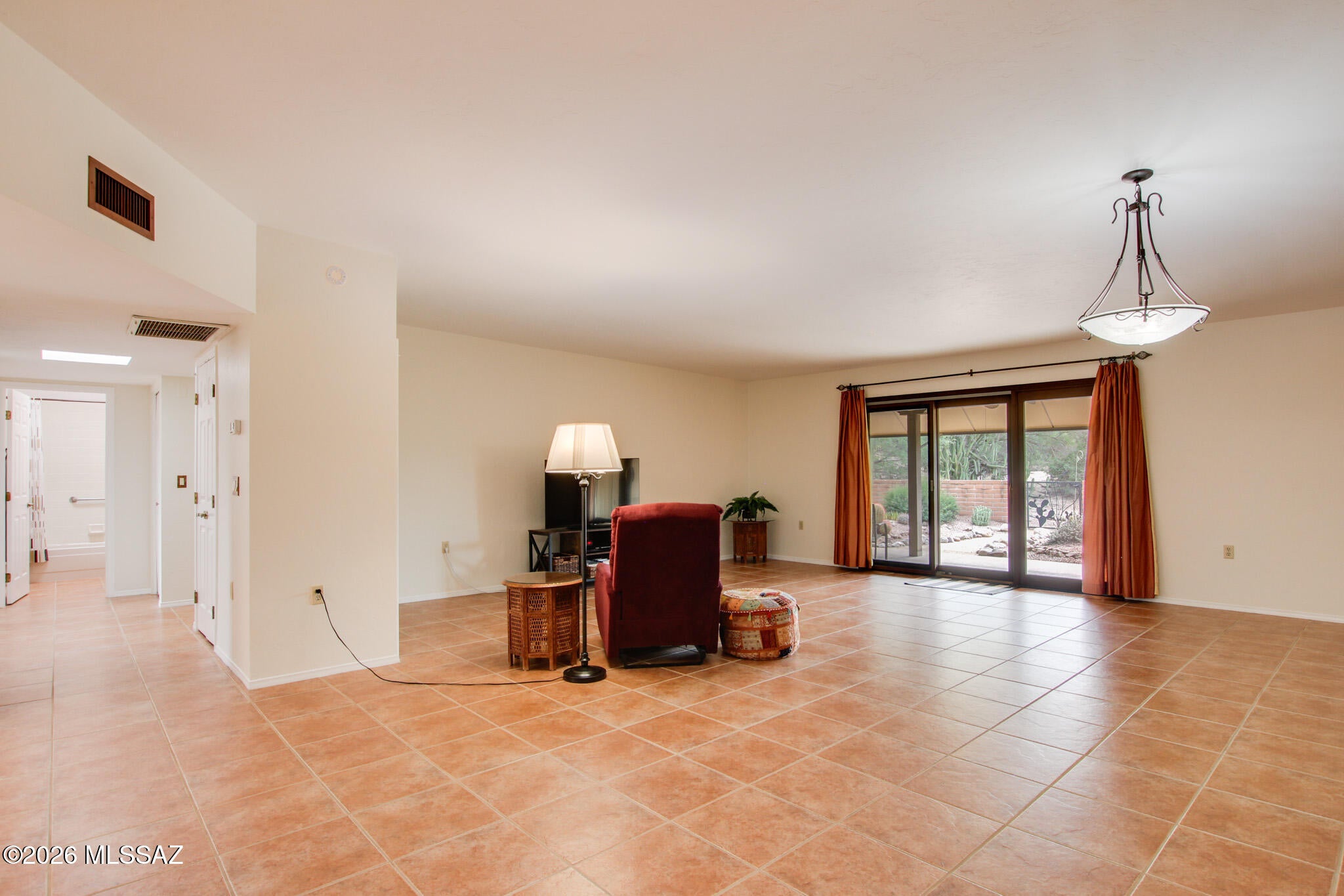 La Cholla Hills(1-313) - Residential