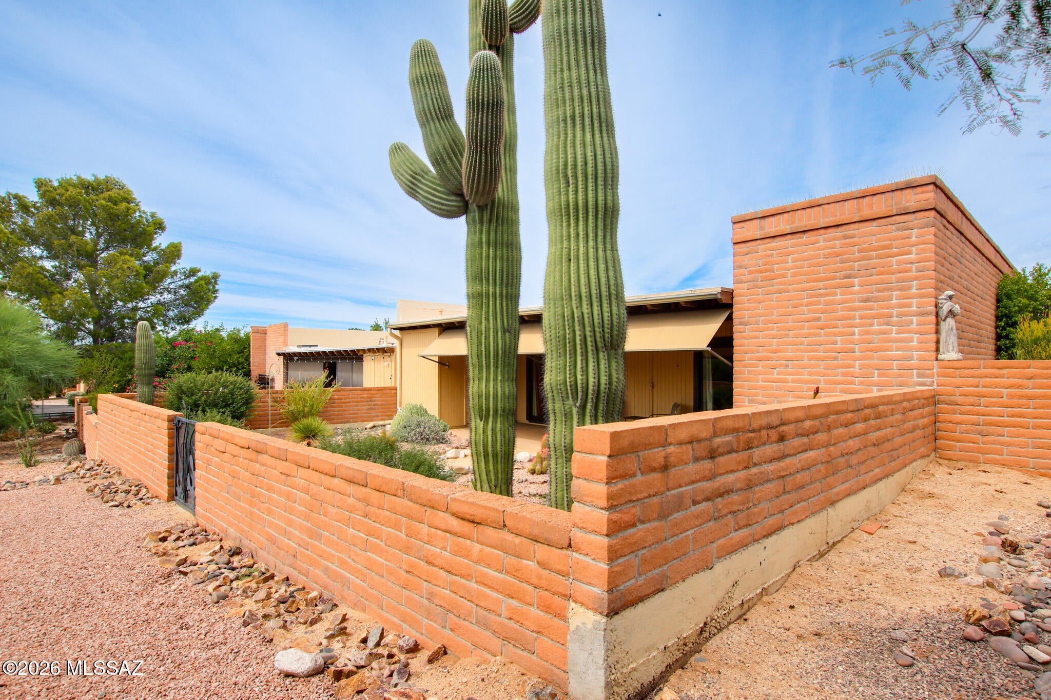 La Cholla Hills(1-313) - Residential