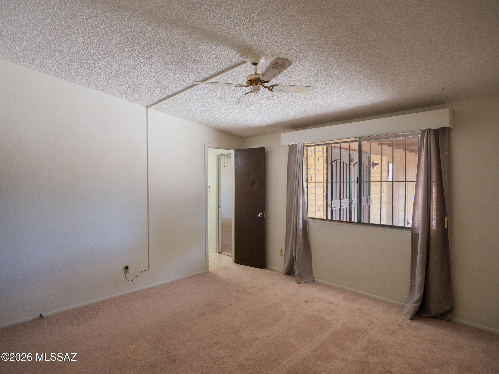 Mountain Shadows (66-167) - Residential Lease