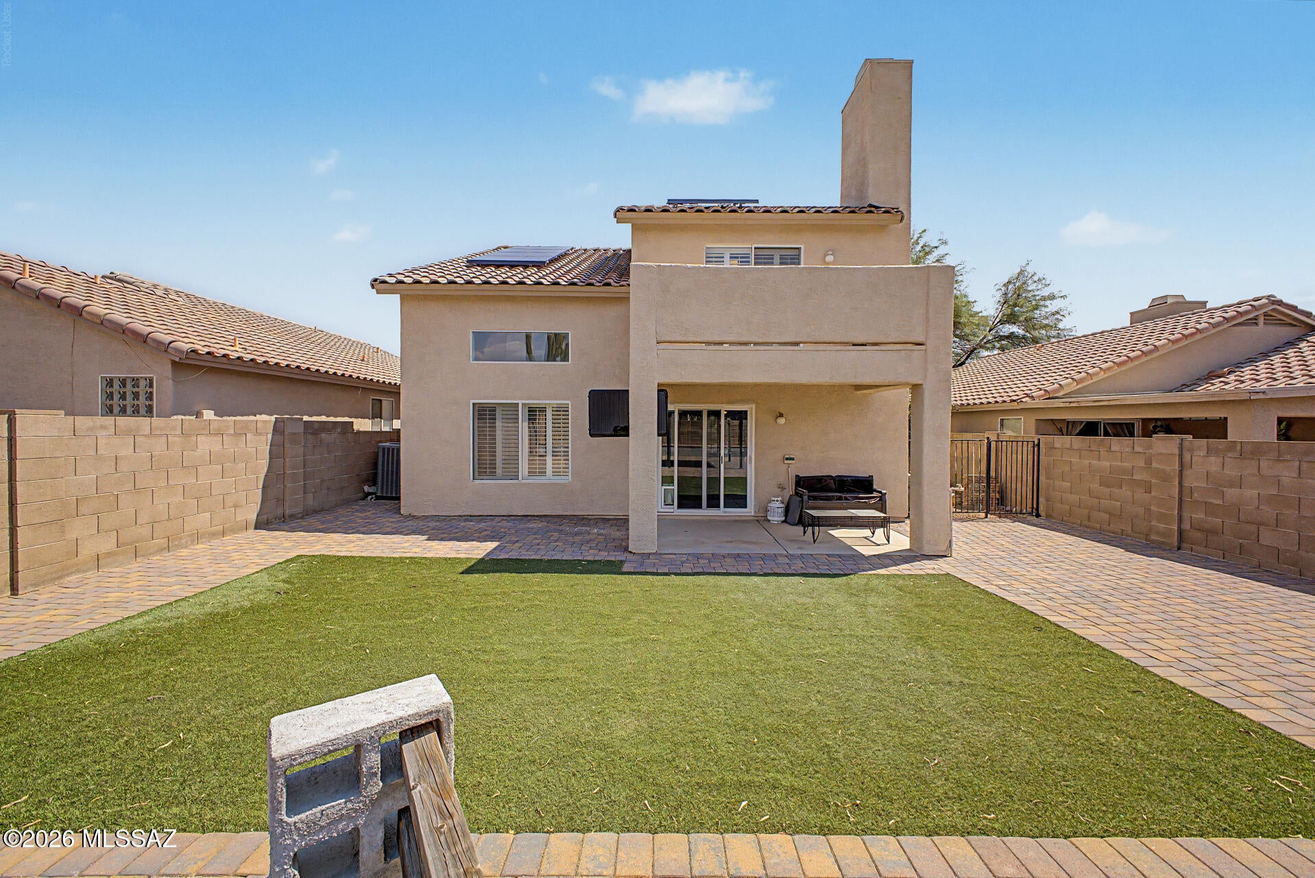 Bluffs (The) 2 - Residential Lease