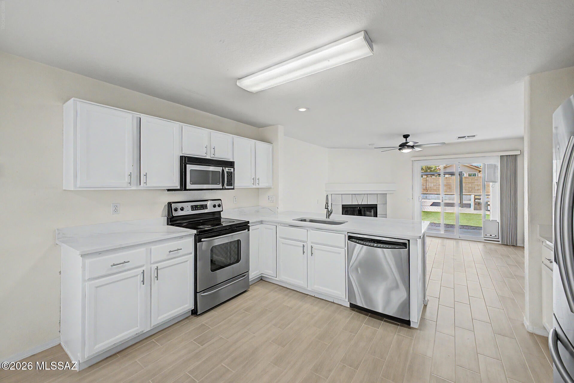 Bluffs (The) 2 - Residential Lease