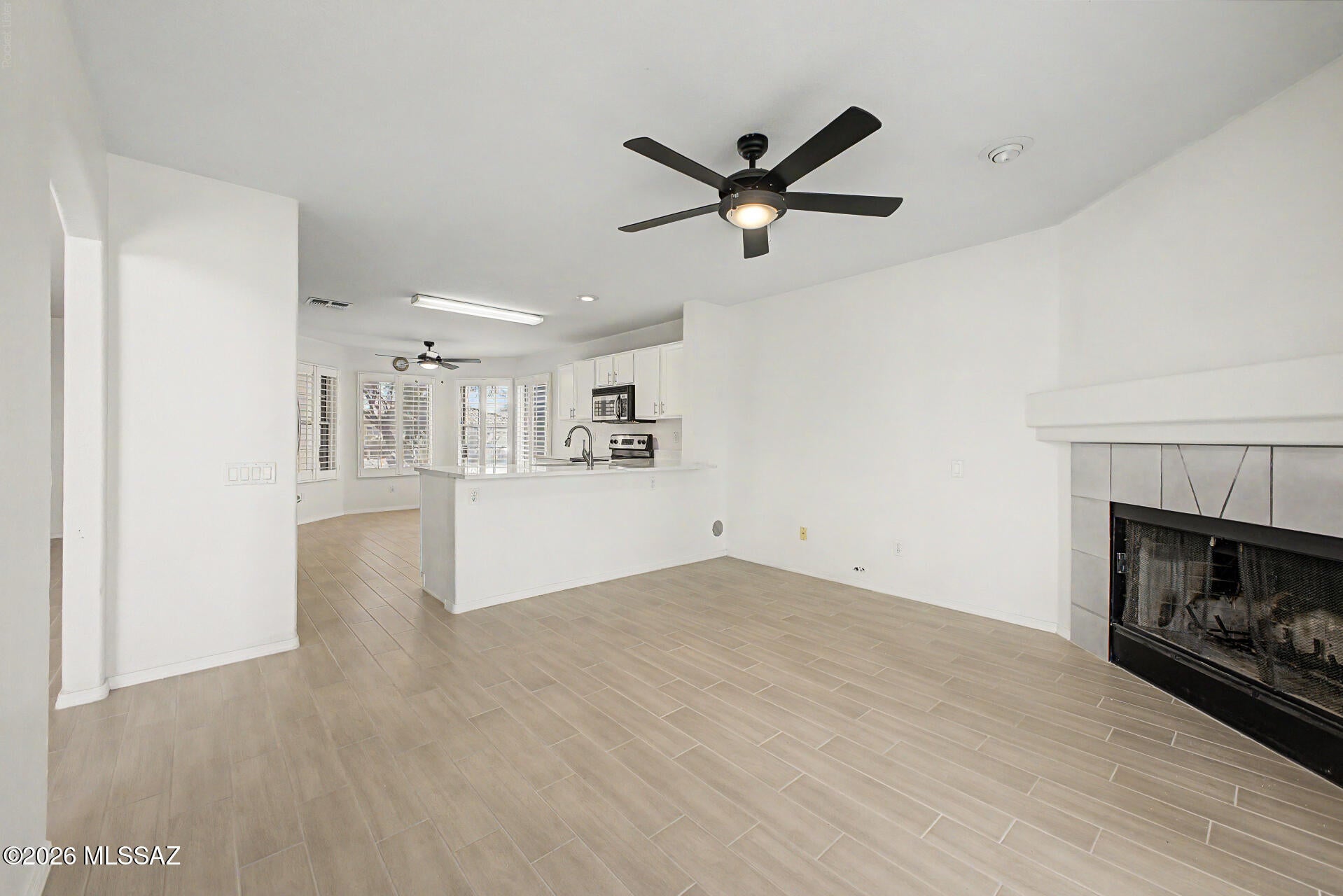 Bluffs (The) 2 - Residential Lease