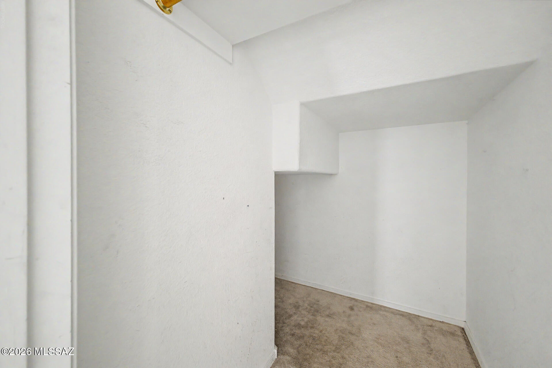 Bluffs (The) 2 - Residential Lease
