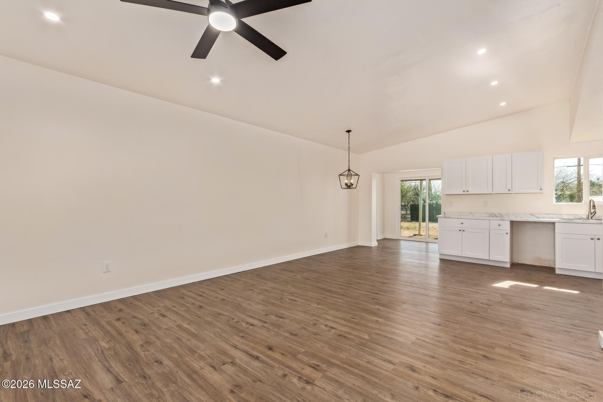 Manzanita Manor Bk(1,2,3,4) - Residential