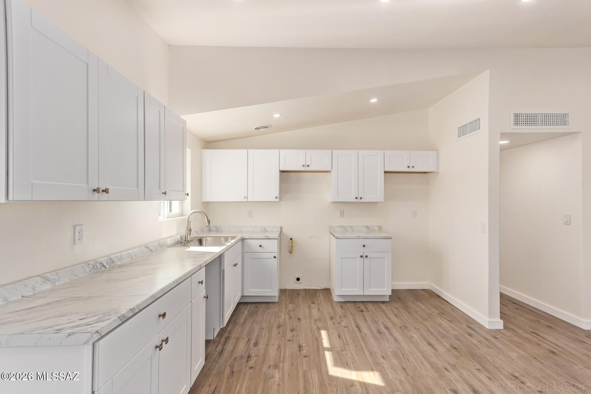 Manzanita Manor Bk(1,2,3,4) - Residential