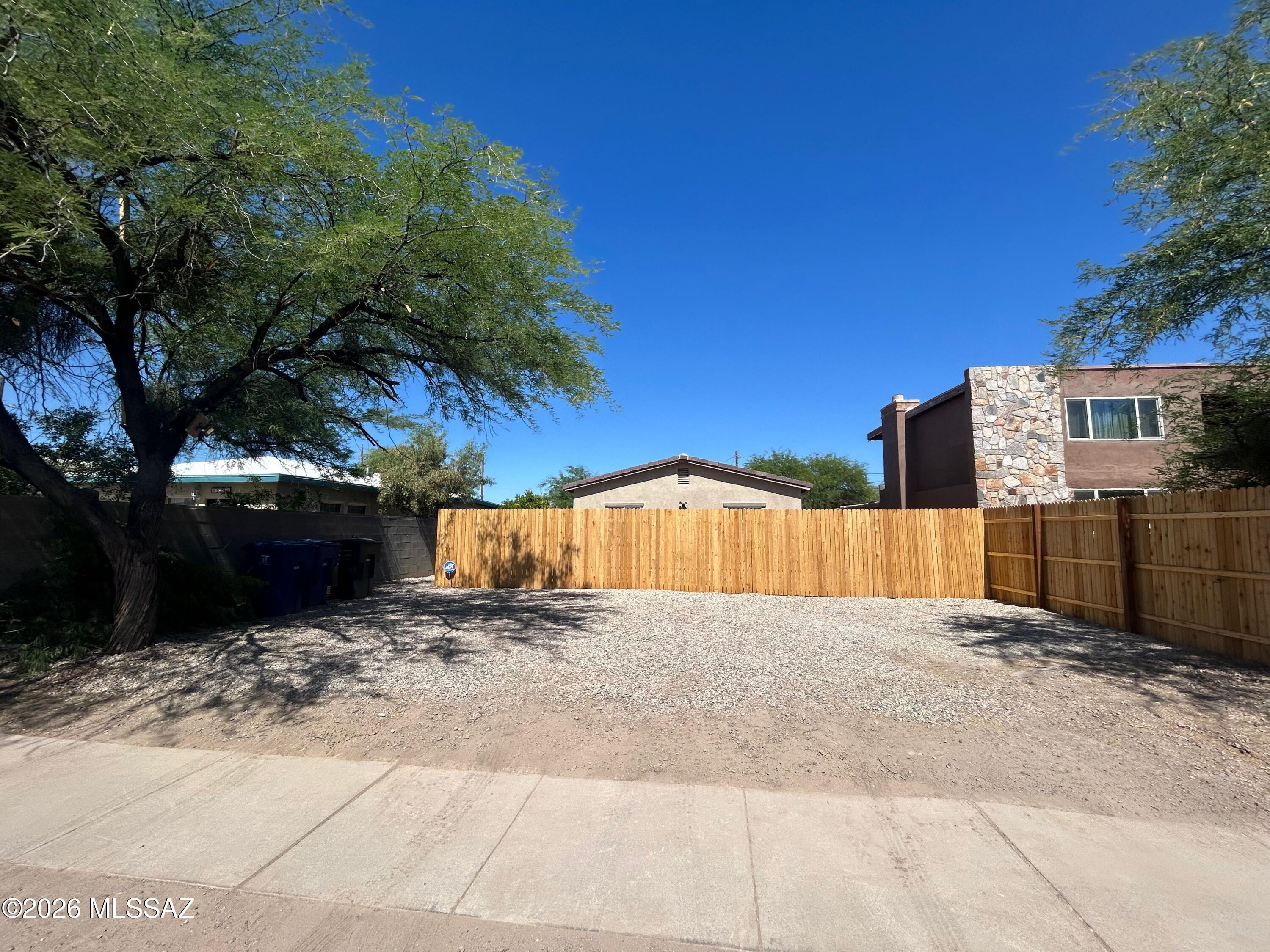El Rio Park - Residential Income
