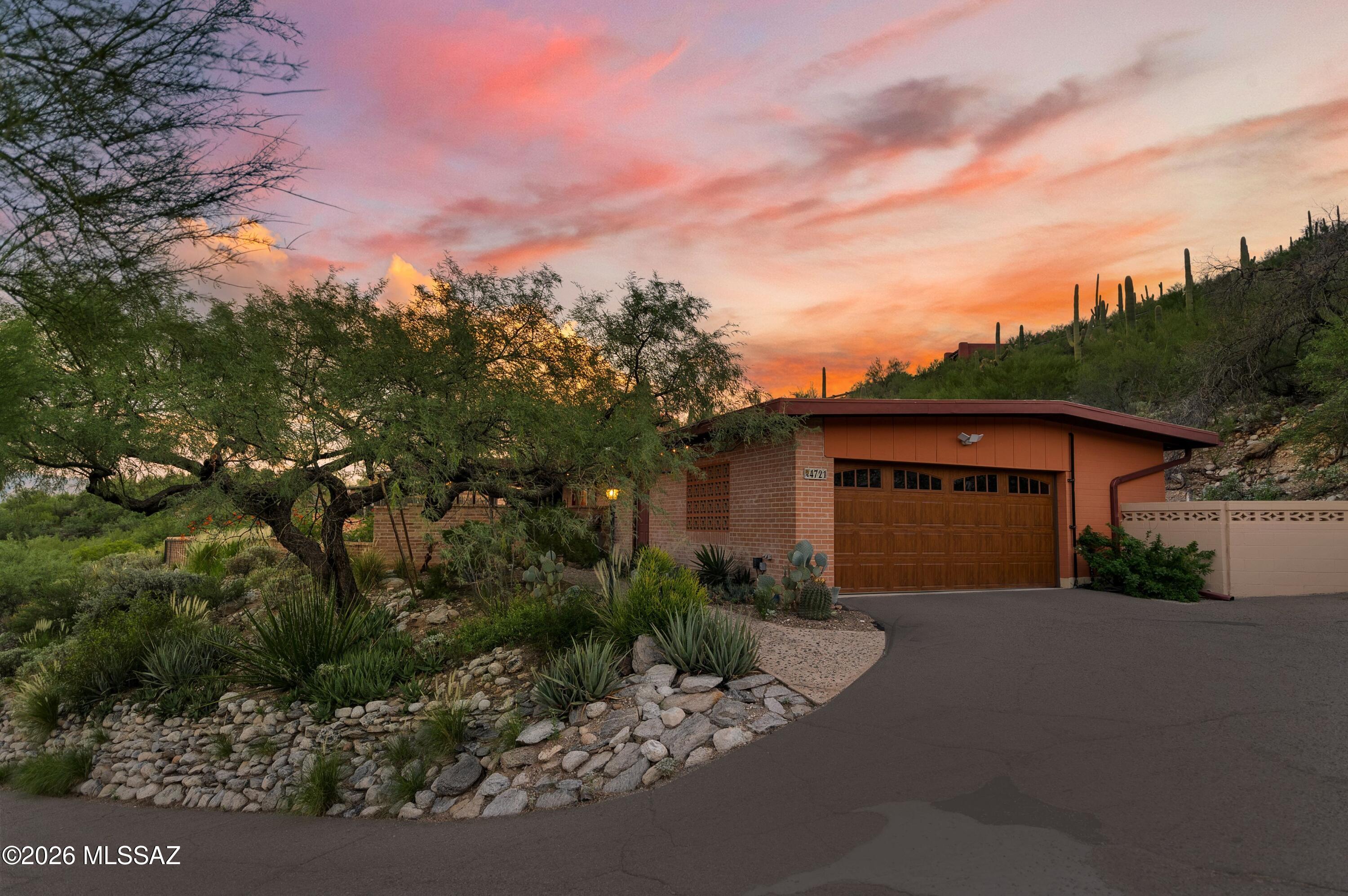 Hidden Valley (52-127) - Residential