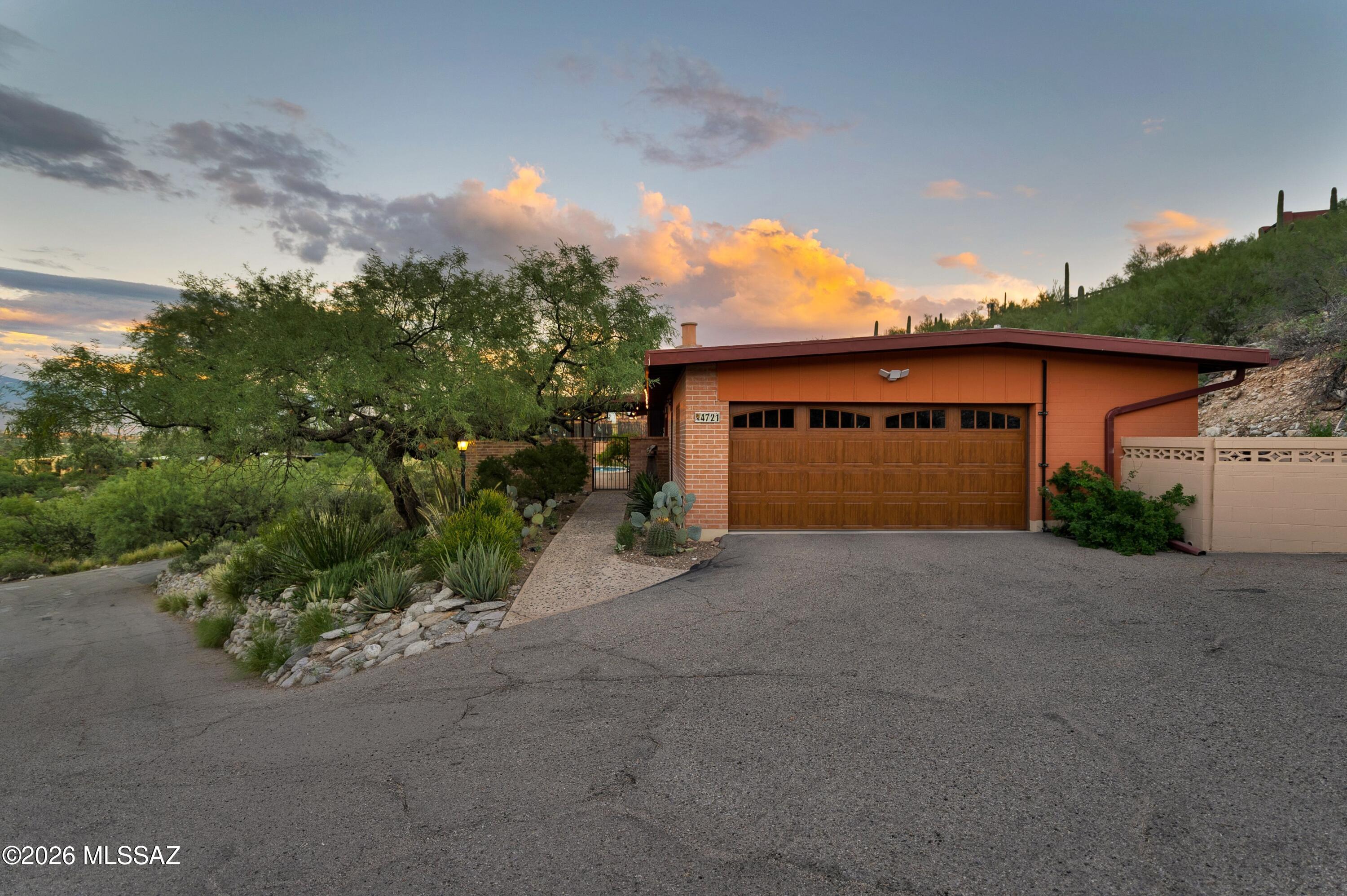 Hidden Valley (52-127) - Residential