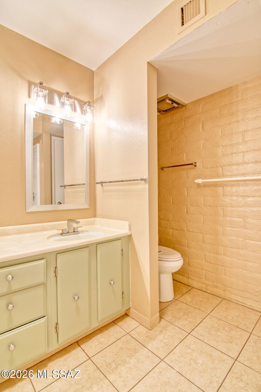 Tucson North Townhome Apts. - Residential