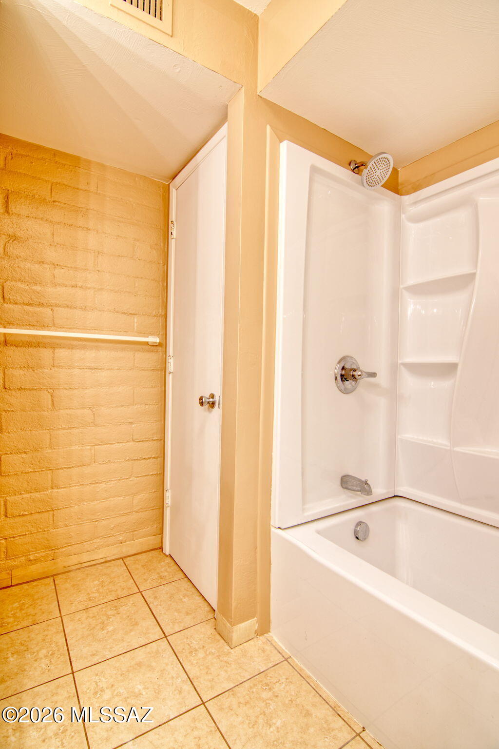 Tucson North Townhome Apts. - Residential