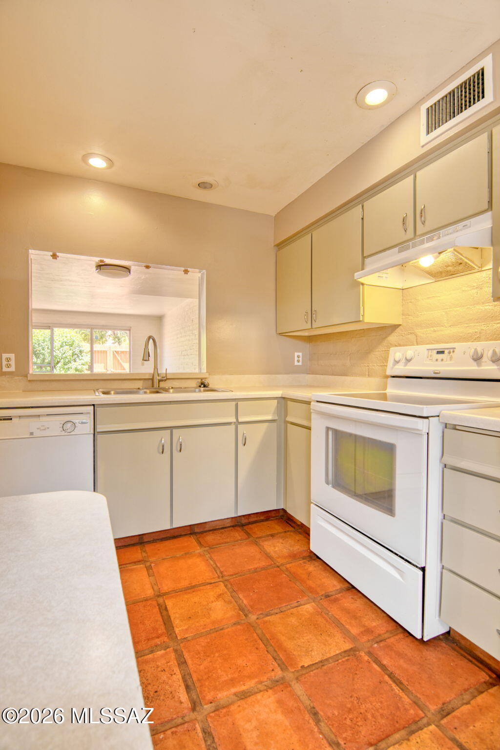 Tucson North Townhome Apts. - Residential