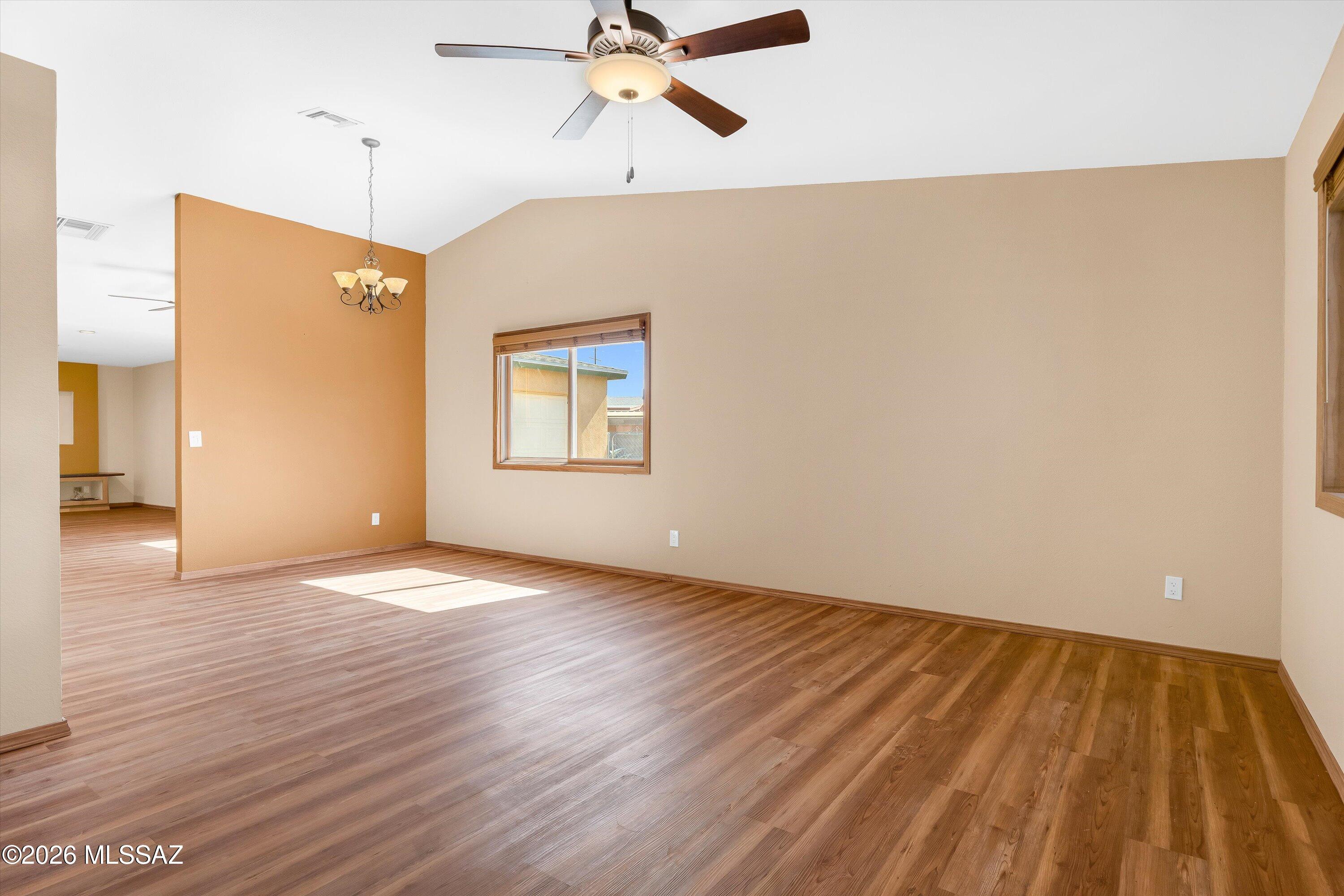 Lincoln Ridge (1-207) - Residential