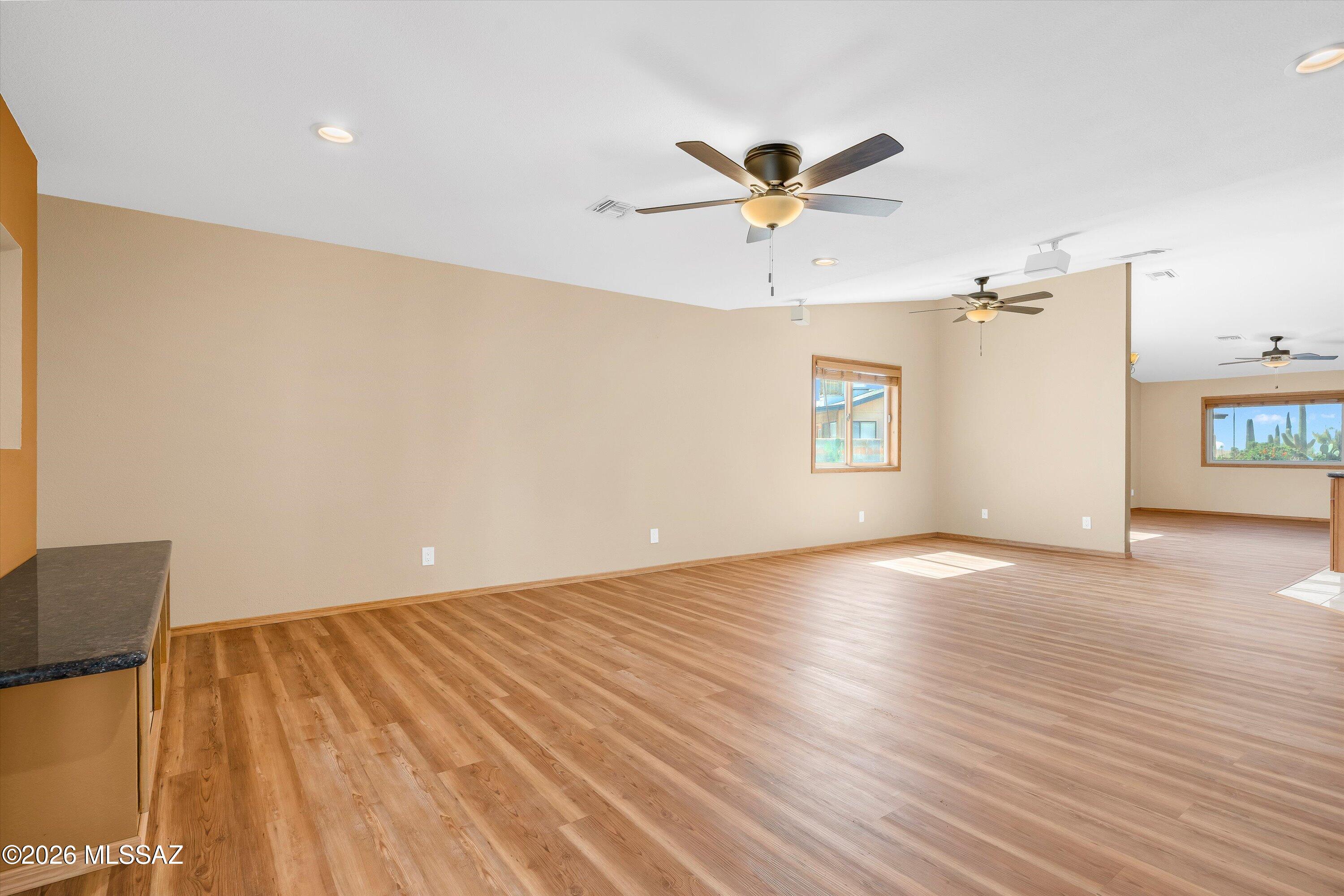Lincoln Ridge (1-207) - Residential